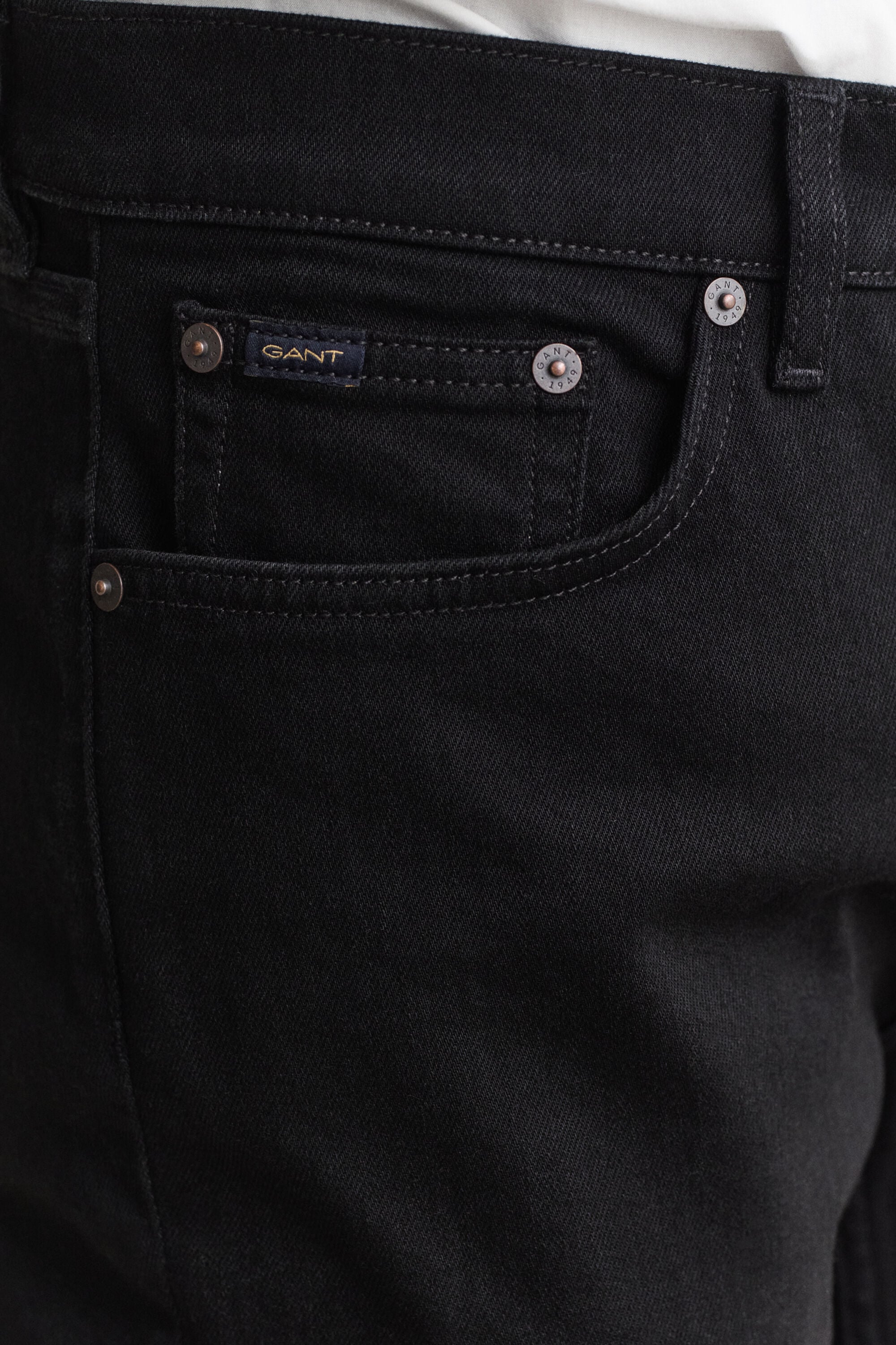 Slim jeans i let vask