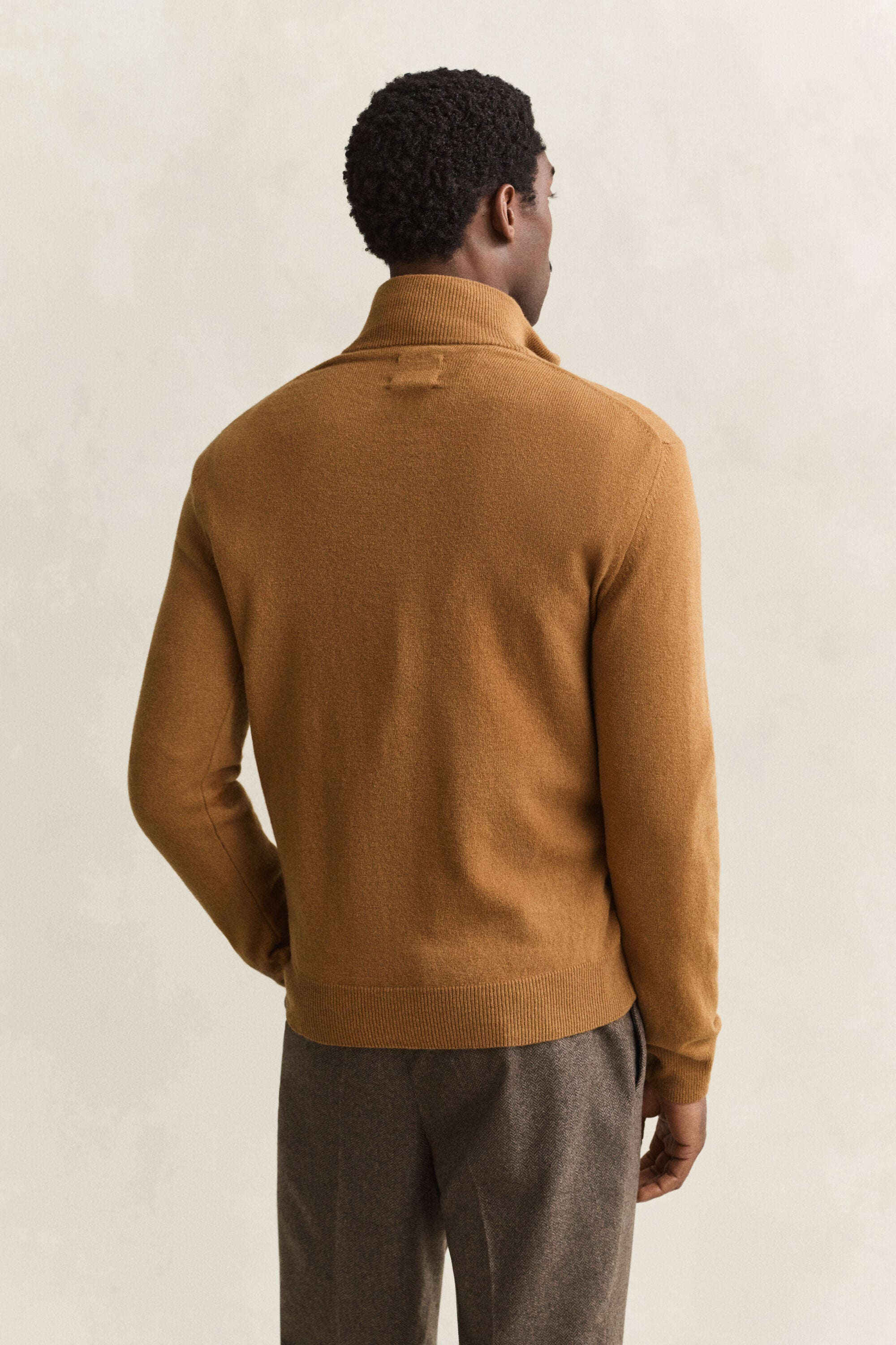 Sweater i lammeuld med halv lynlås