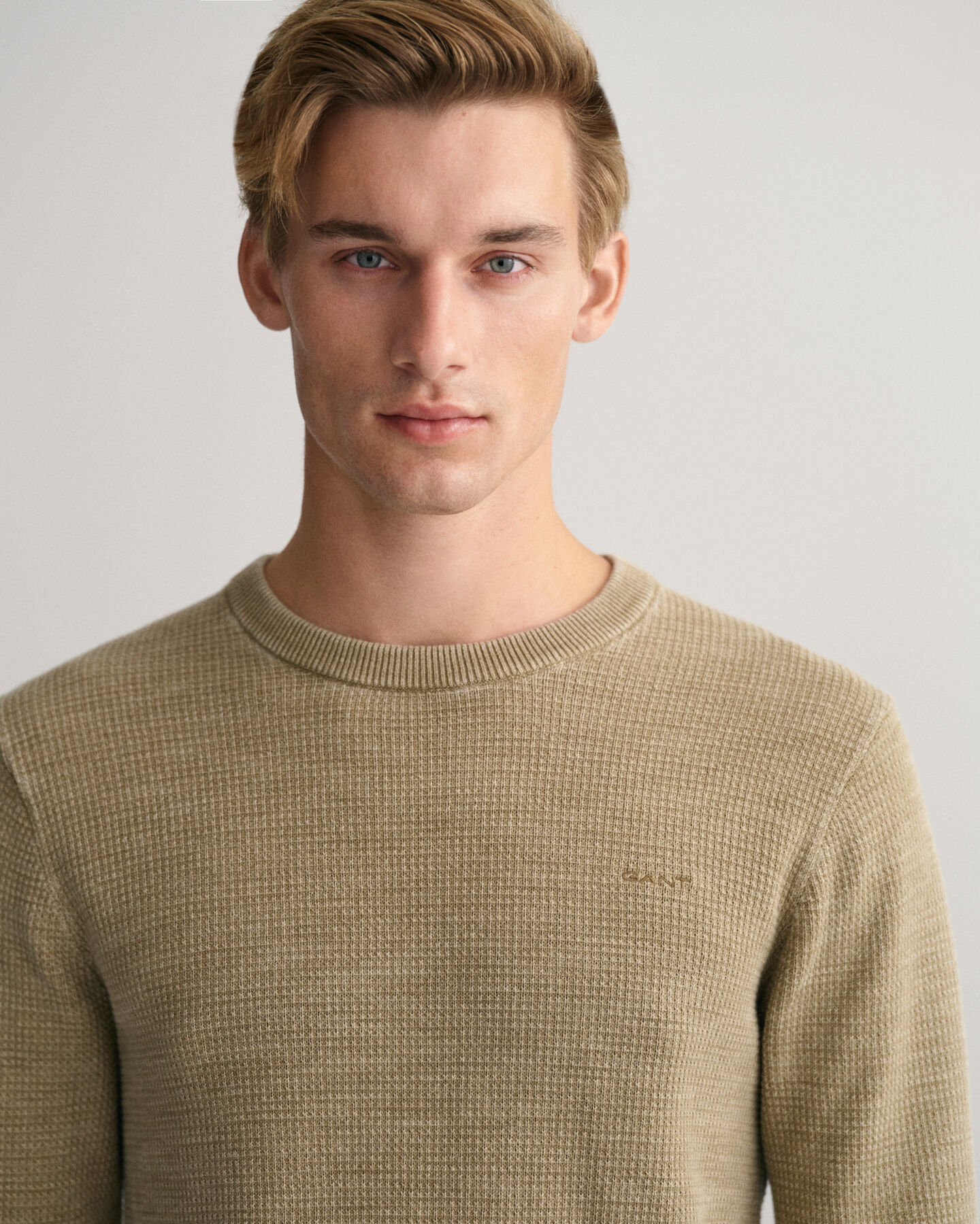 Sunfaded sweater med crewneck