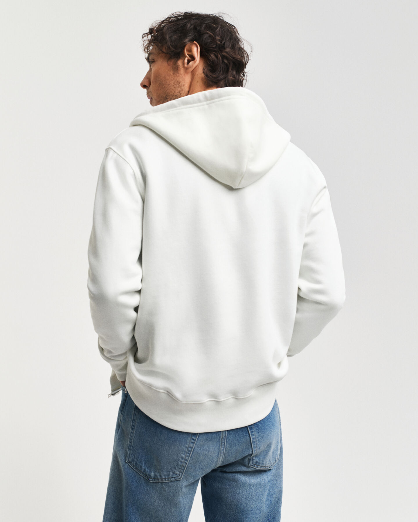 Præget hættetrøje med lynlås