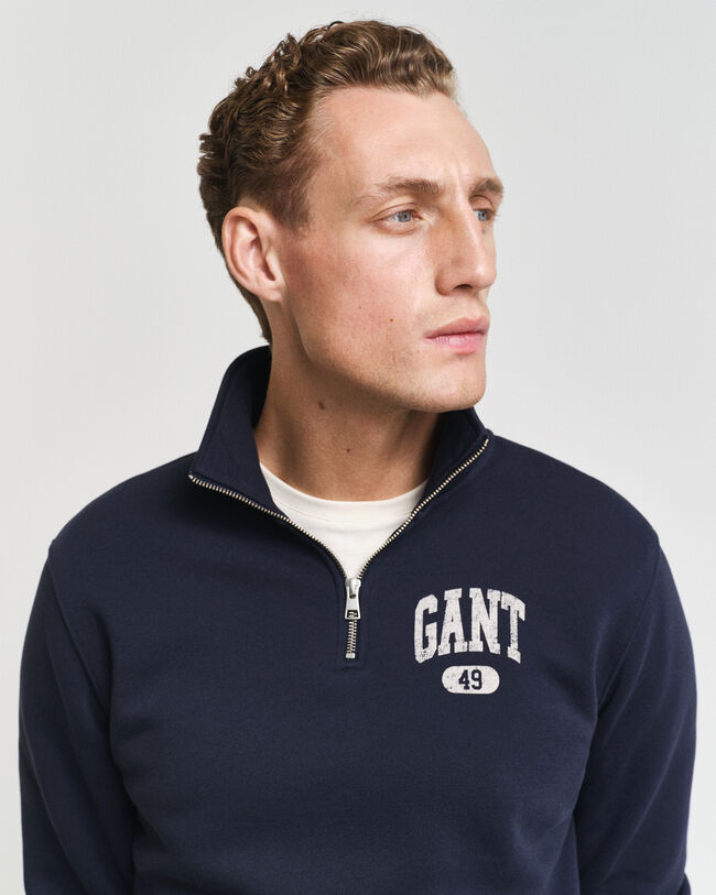 GANT 49 Arch Graphic sweatshirt med halv lynlås