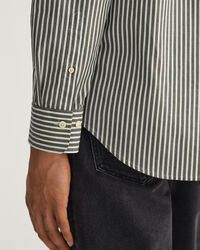 Regular fit stribet t&aelig;tv&aelig;vet skjorte