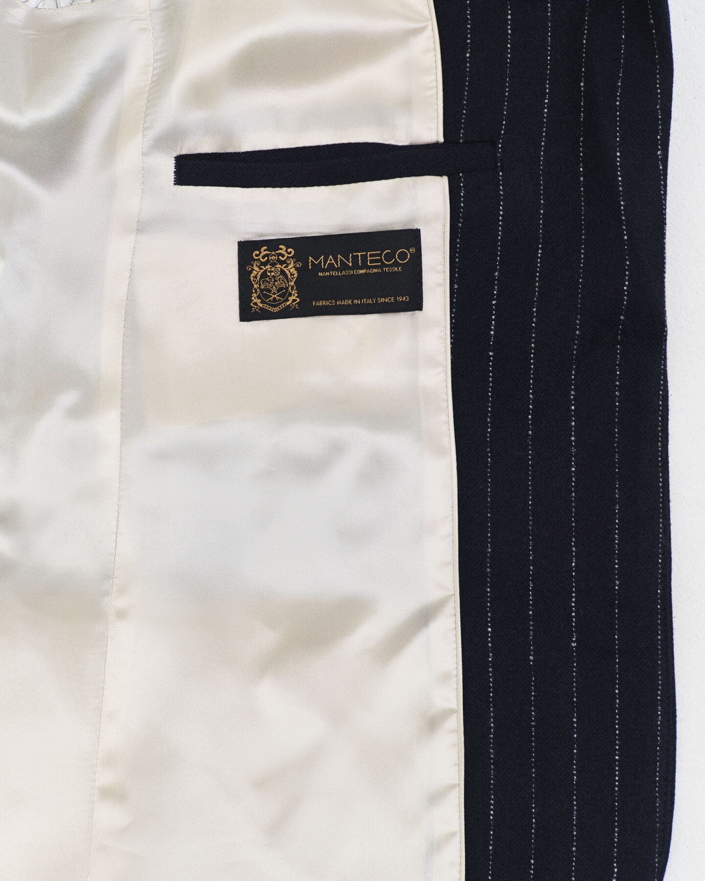 Regular fit blazer med nålestriber