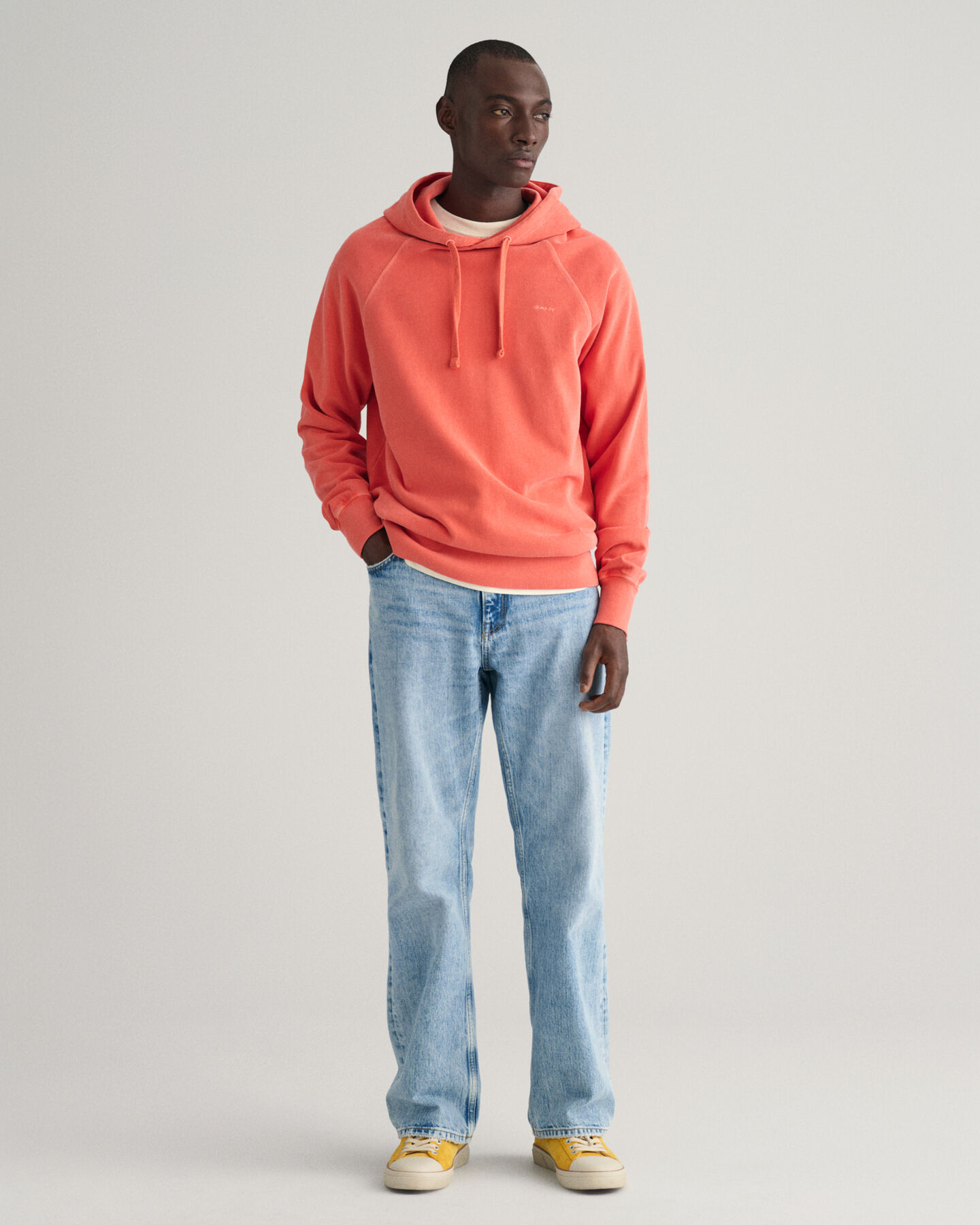 Sunfaded hættetrøje