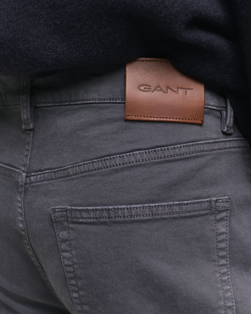 Slim fit Desert jeans