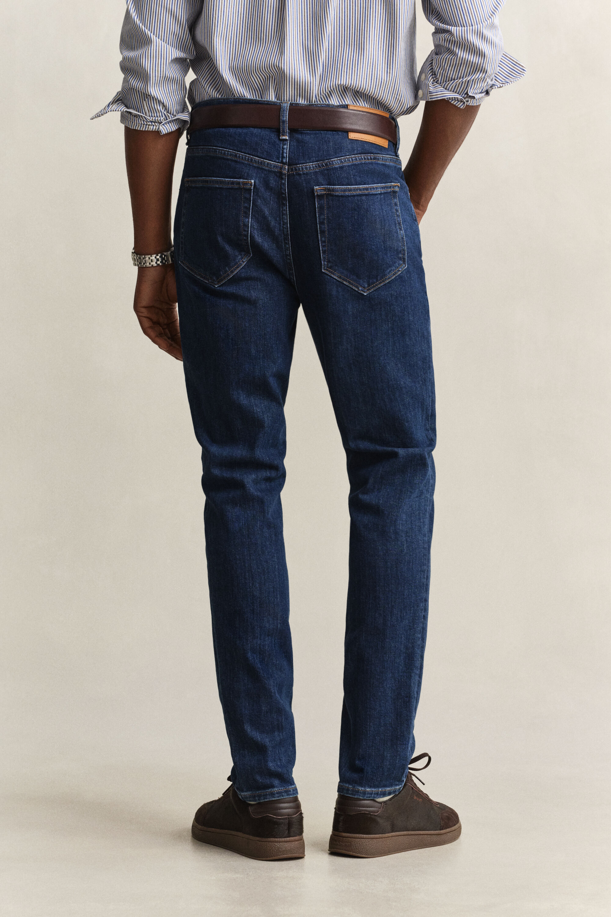 Slim jeans i let vask