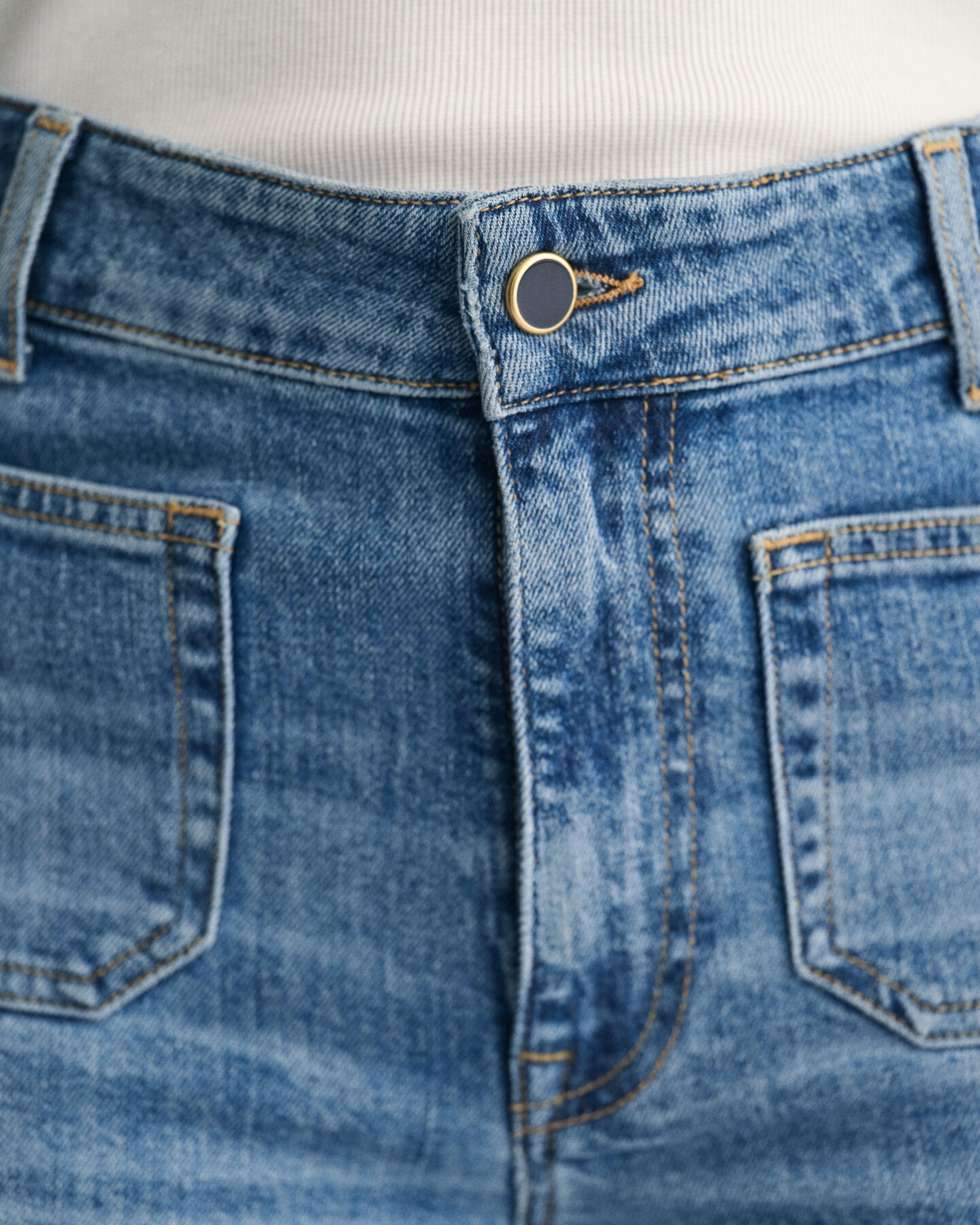Slim fit jeans med svaj