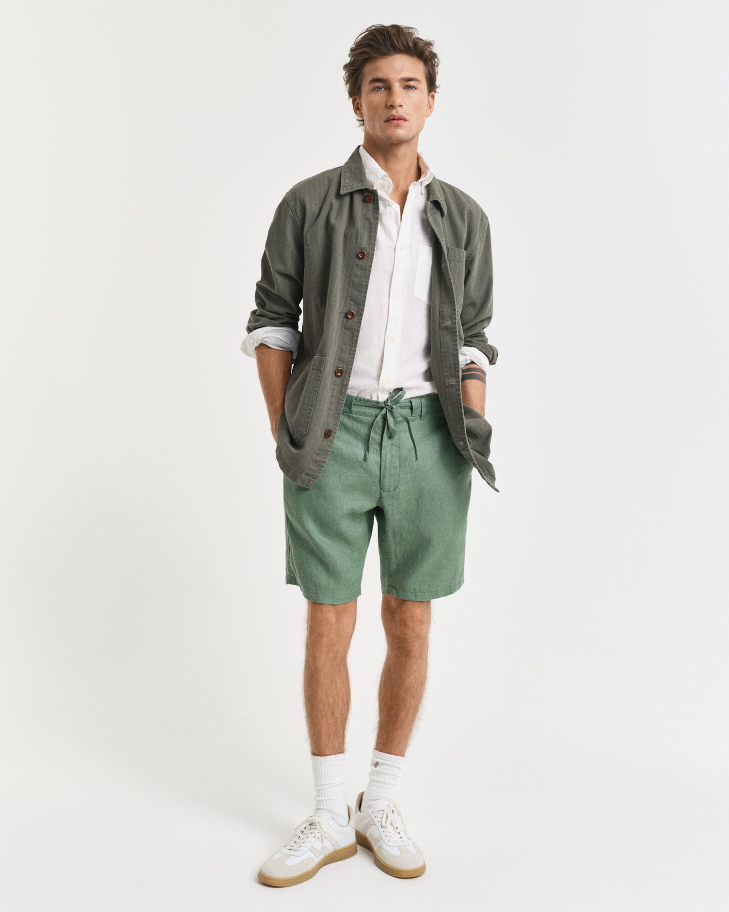 Relaxed fit shorts af h&oslash;r med l&oslash;besnor