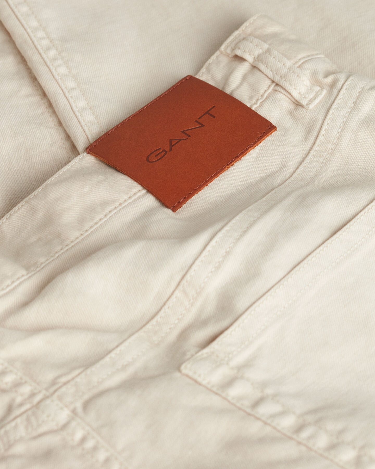 Slim fit jeans af bomuld og h&oslash;r