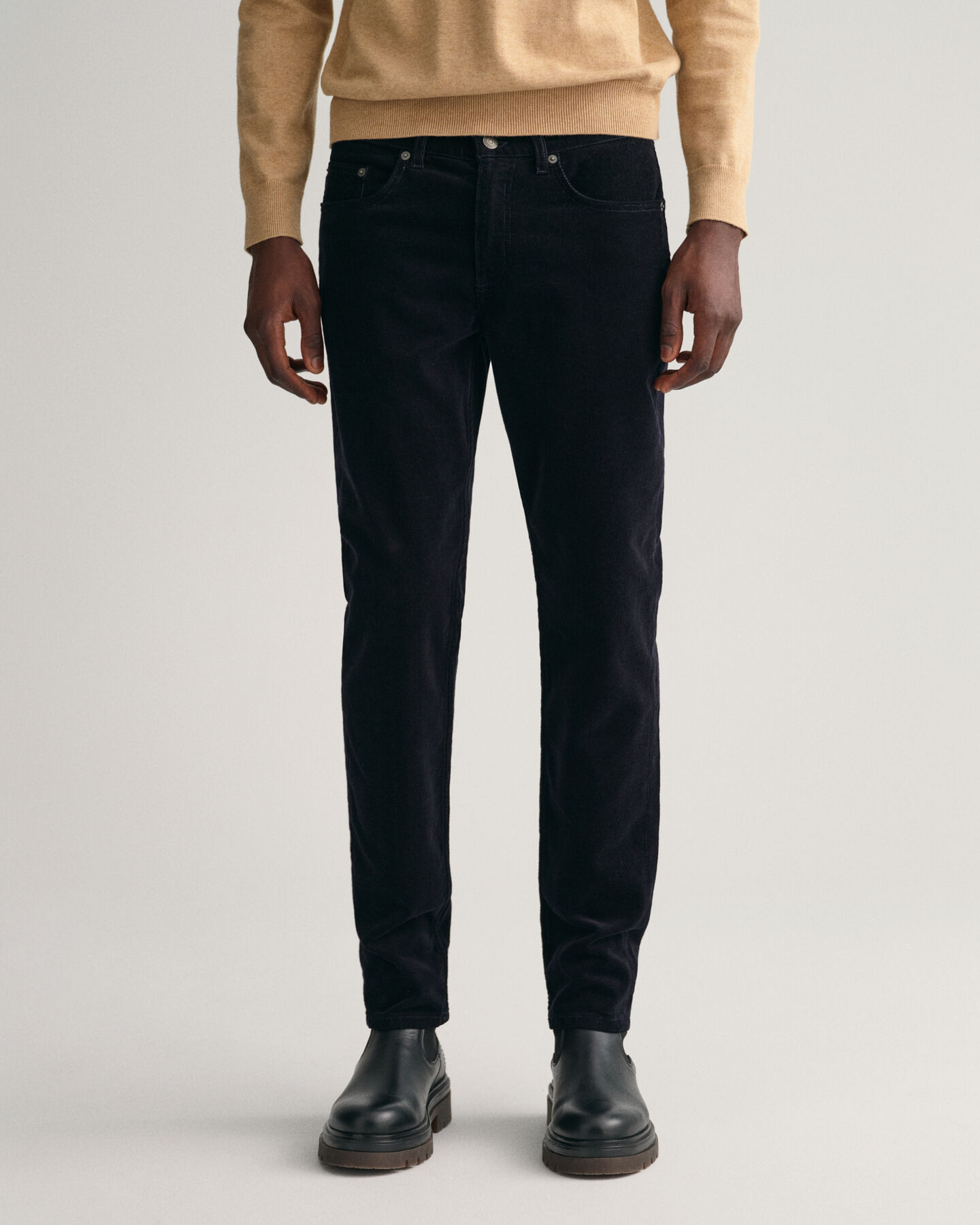 Slim fit jeans af jernbanefløjl