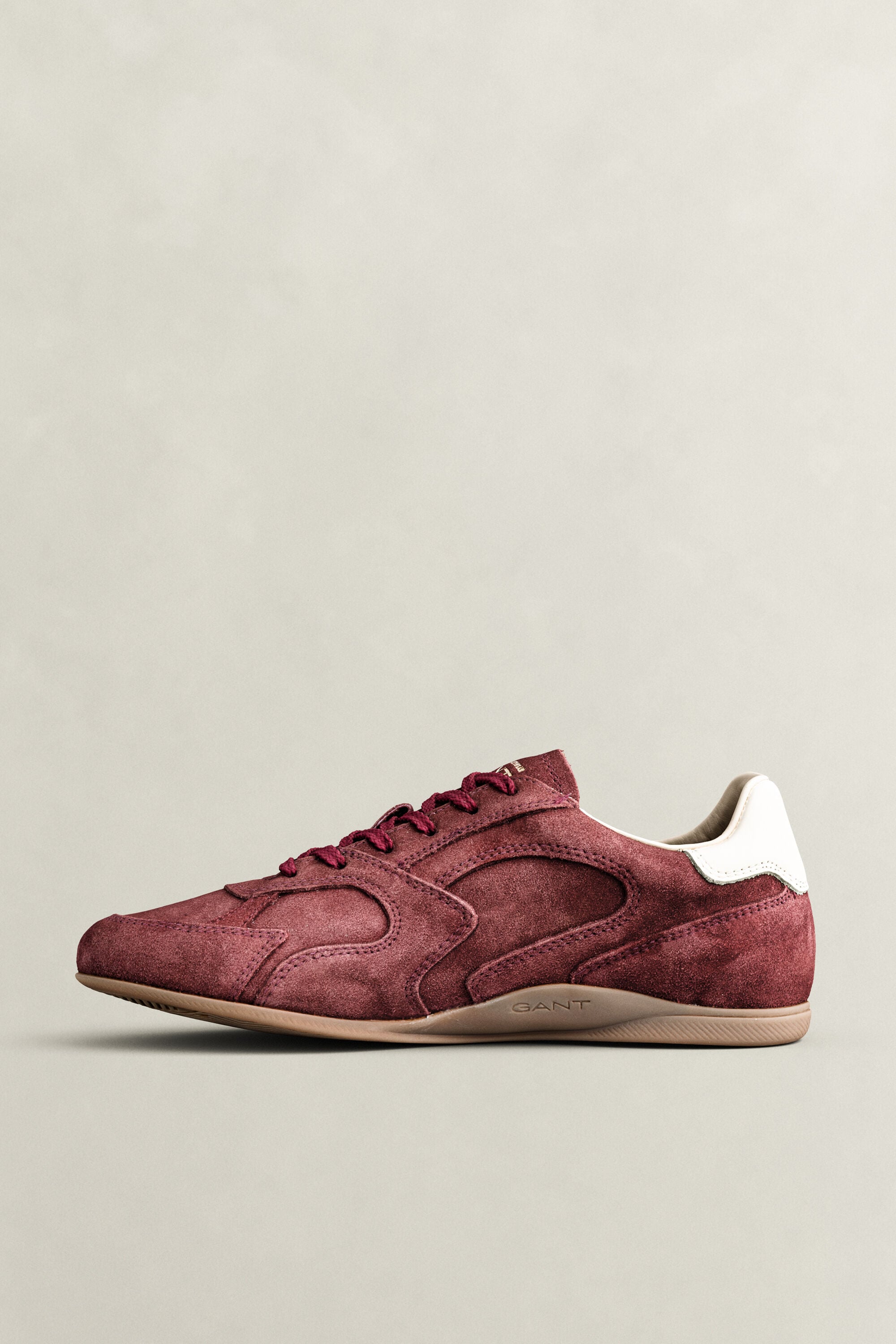 Sperly sneakers i ruskind