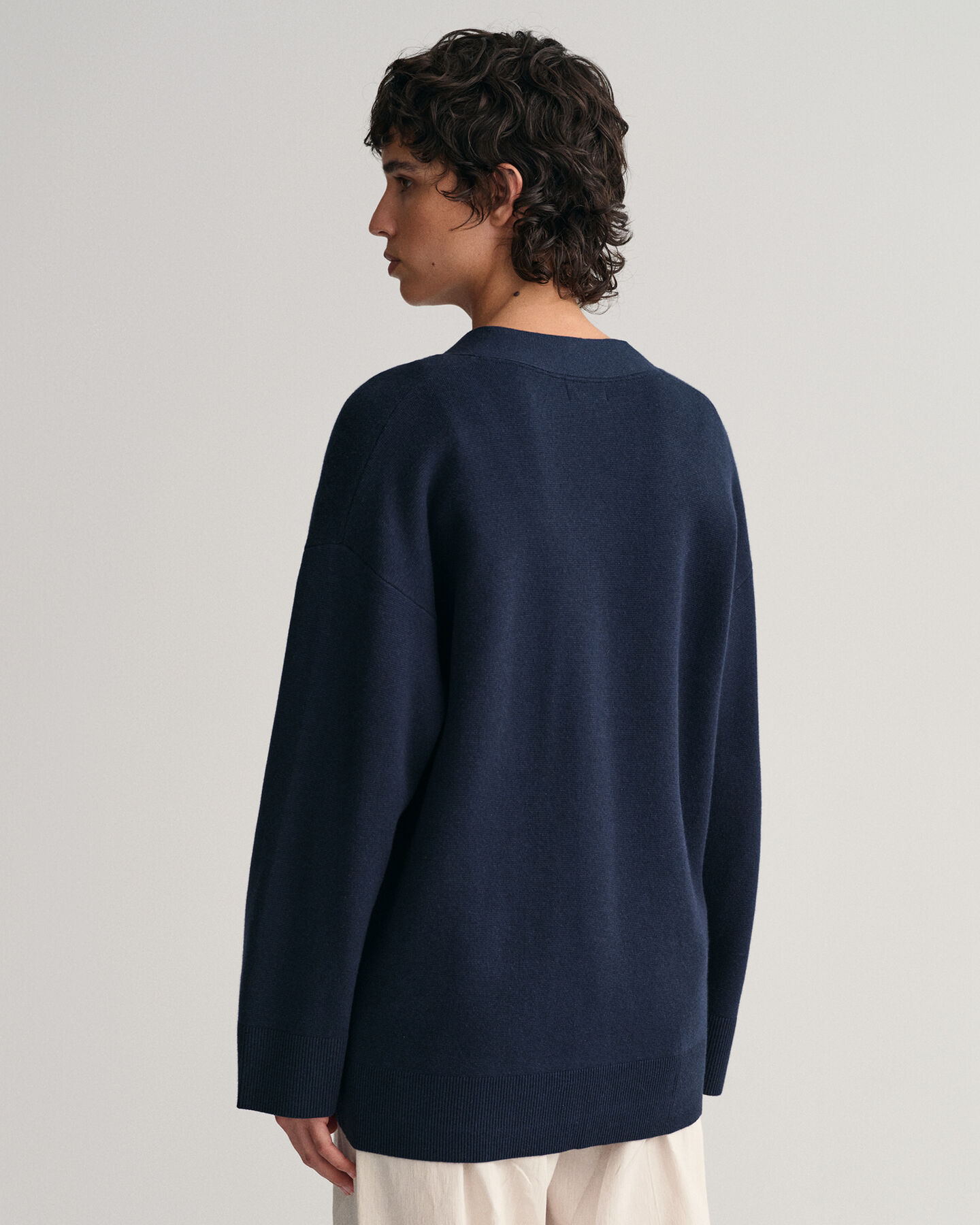 Relaxed fit cardigan med V-hals