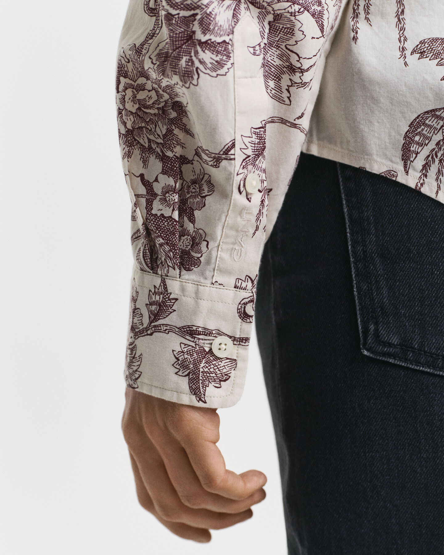 Regular fit skjorte af bomuldsvoile med træ-tryk