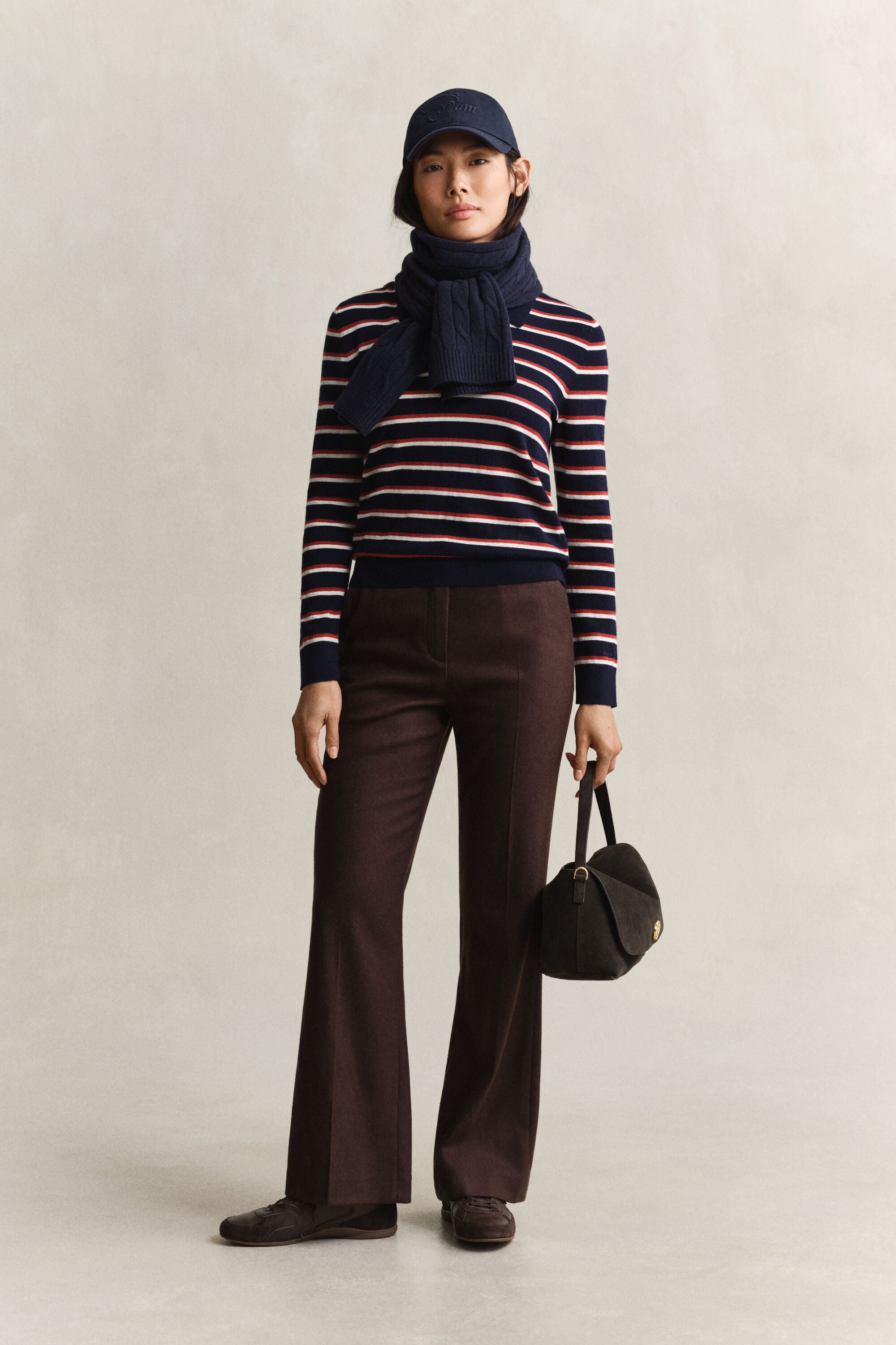 Fin strikket sweater med striber