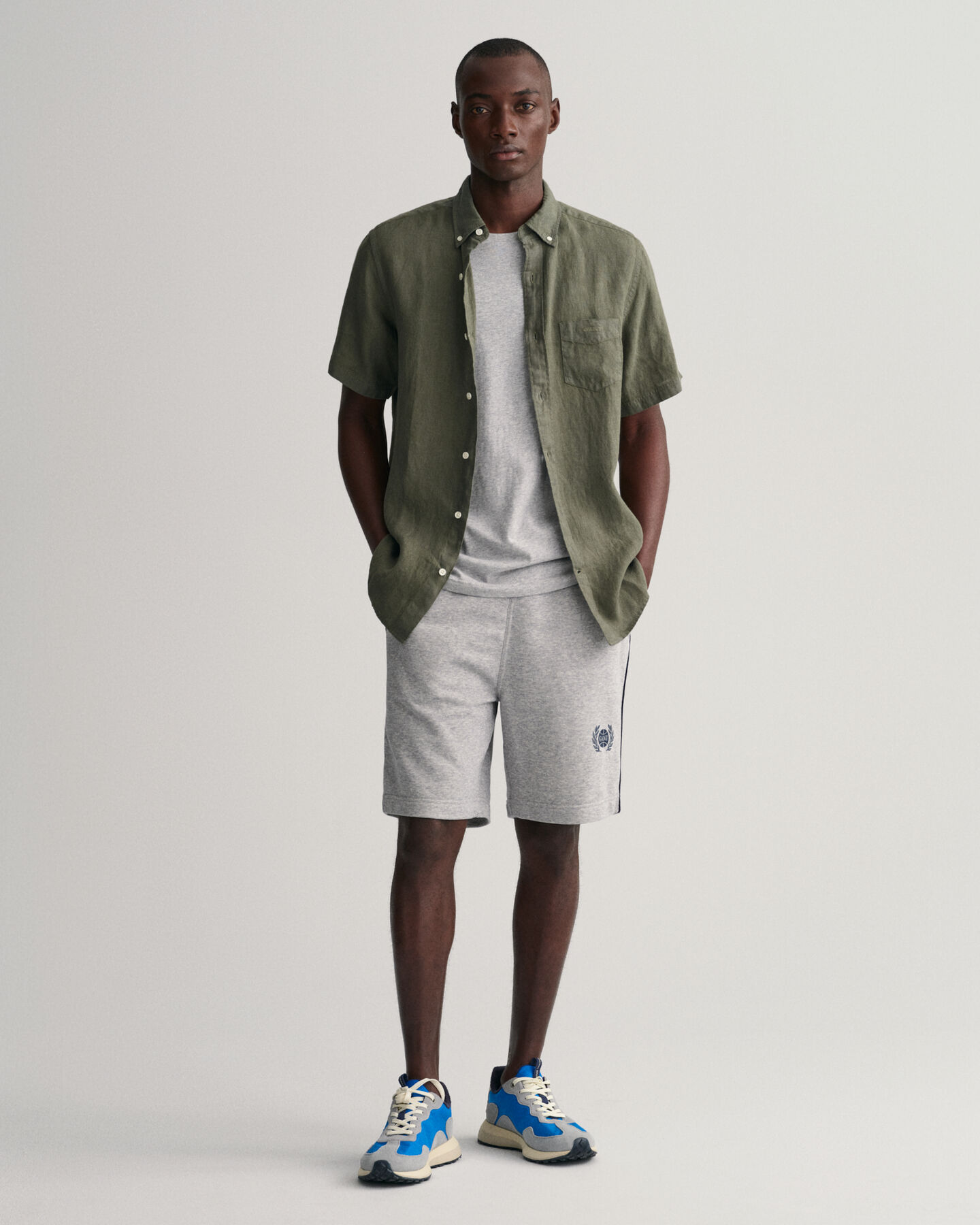 Regular fit garment-dyed h&oslash;rskjorte med korte &aelig;rmer