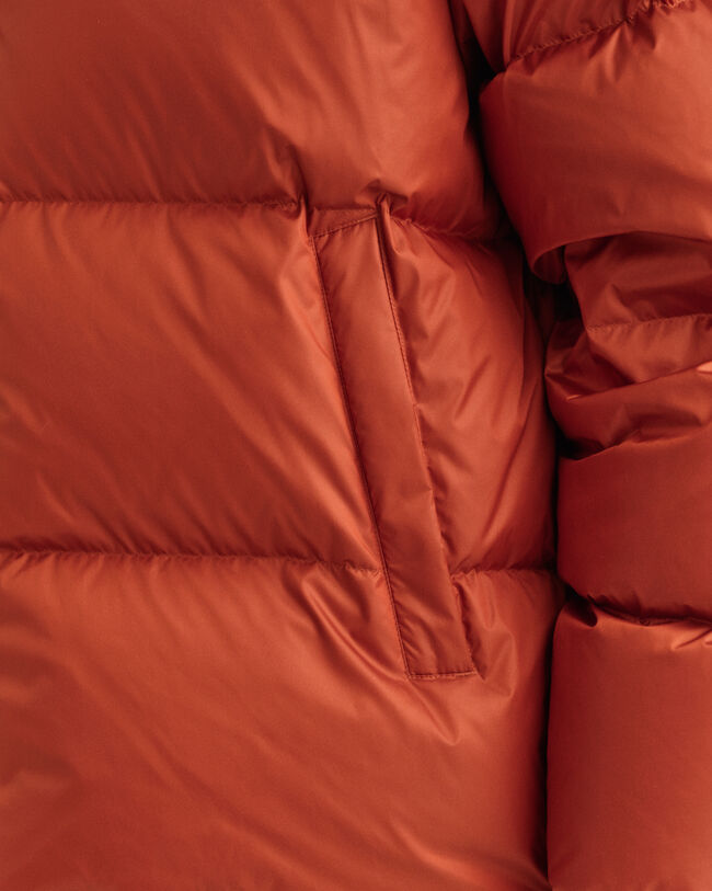 Skinnende pufferjakke