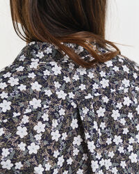 Regular fit skjorte af bomuldsvoile med blomstertryk