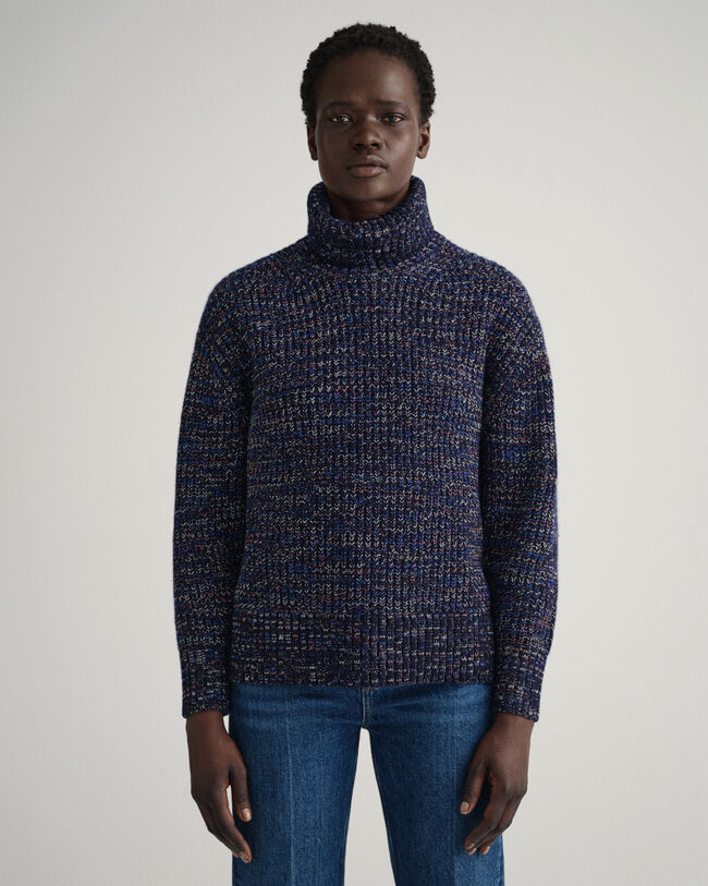 Flerfarvet sweater med rullekrave