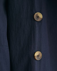 Trenchjakke i mellemlængde