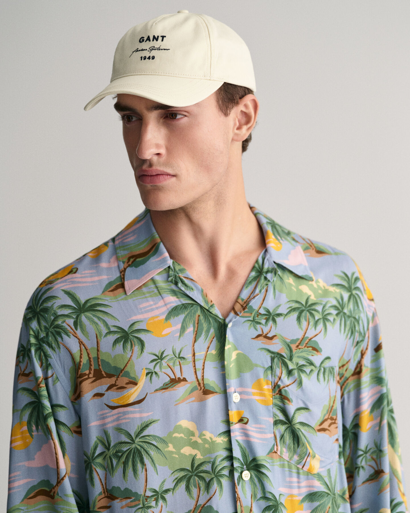 Relaxed Fit Hawaiian Print skjorte med korte ærmer