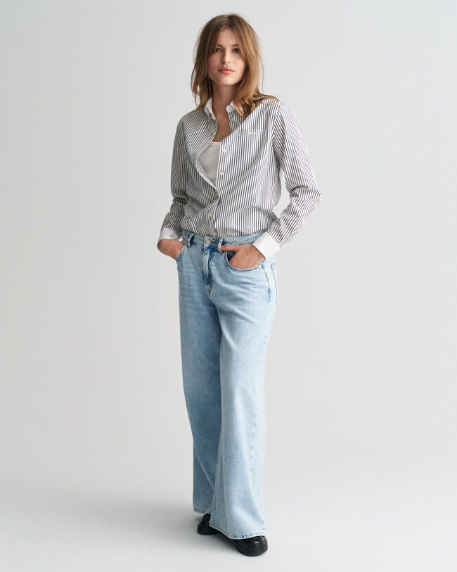 Regular fit skjorte med kontrastfarvet krave og striber