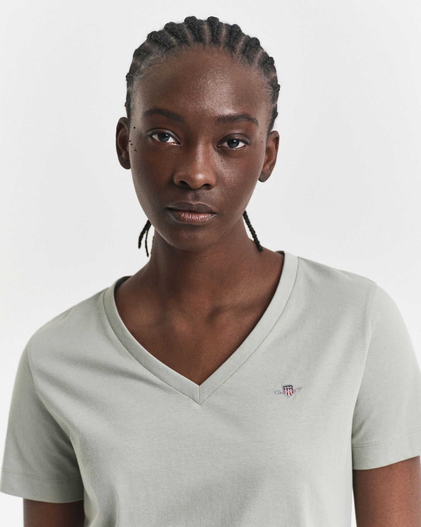 Shield T-shirt med V-hals