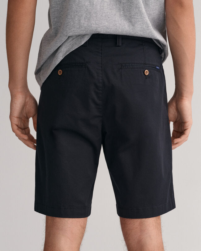 Hallden Slim fit shorts af twill