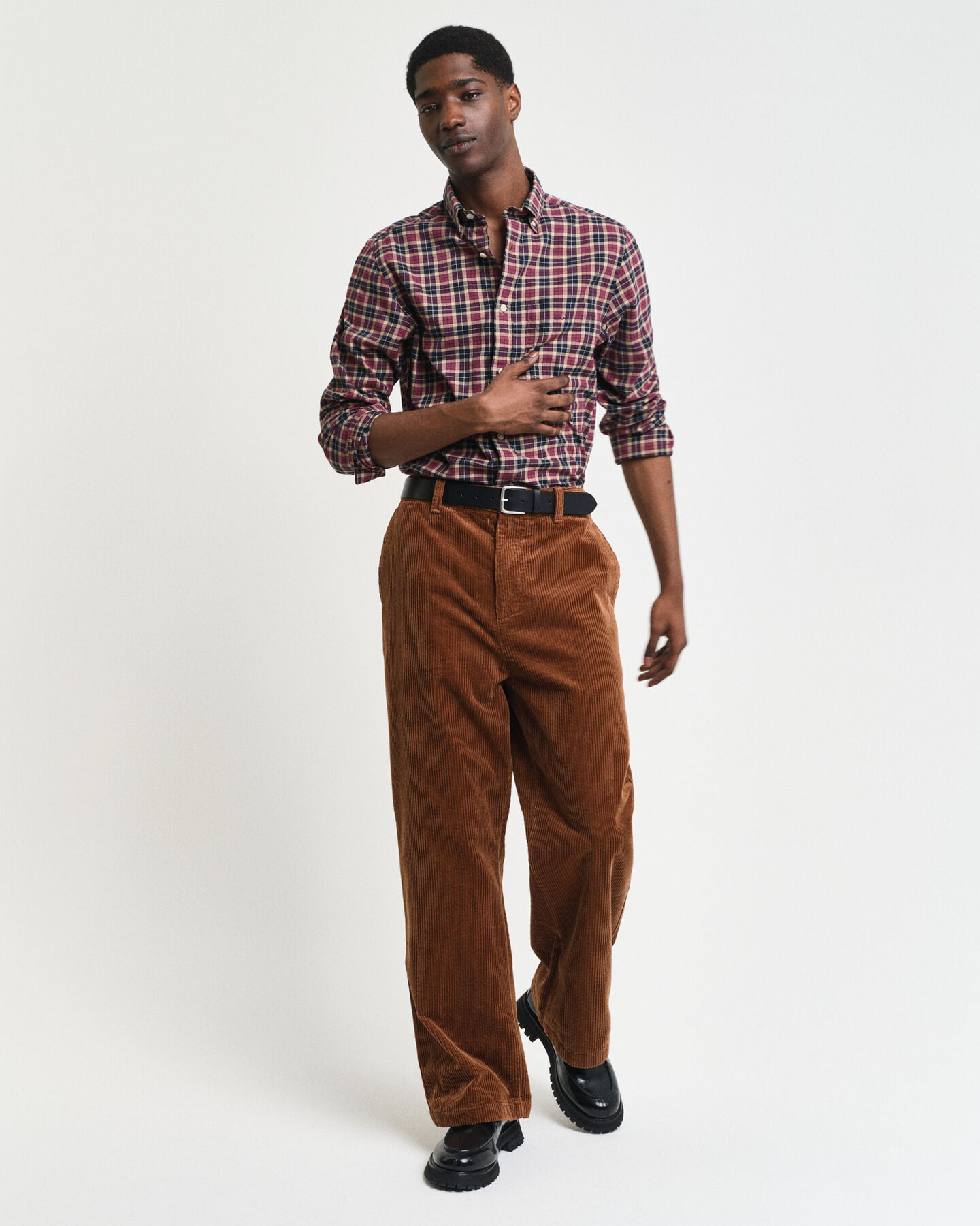 Regular fit ternet skjorte af let twill