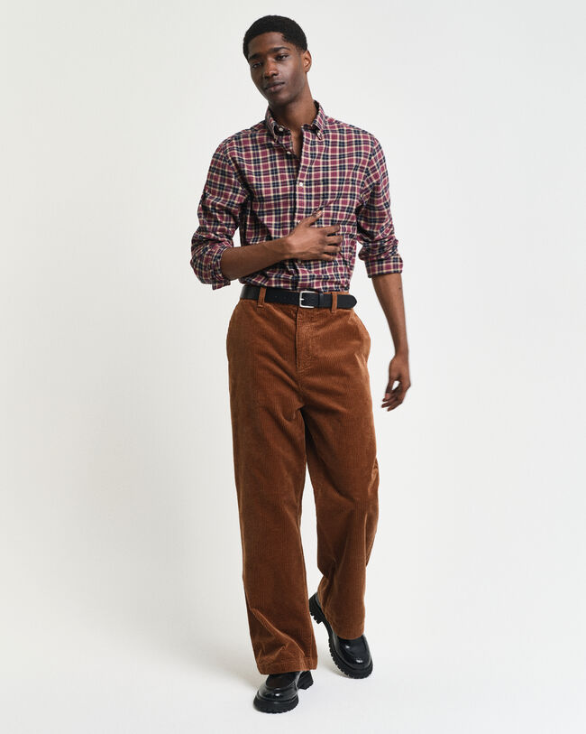 Regular fit ternet skjorte af let twill