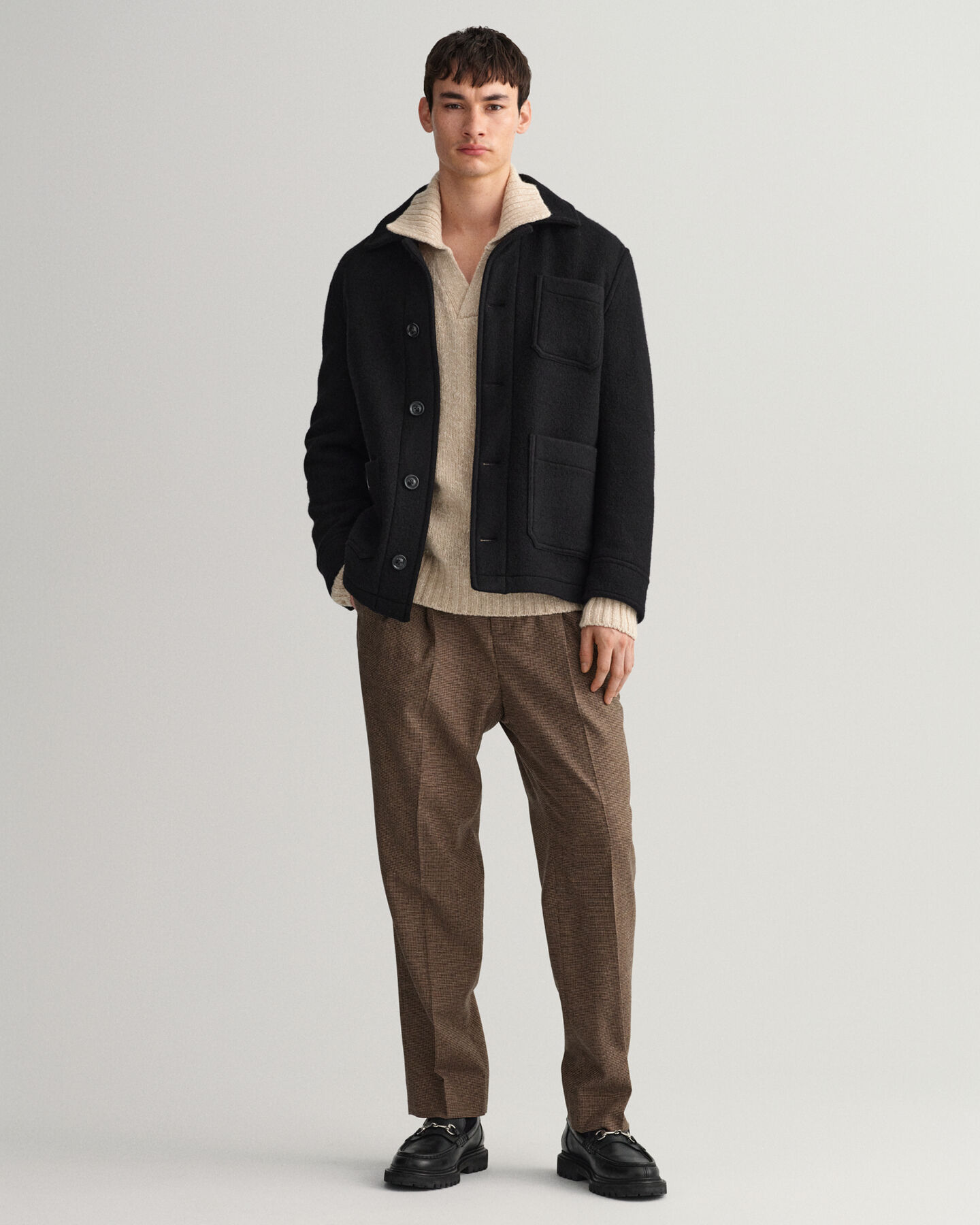 Relaxed fit flamm&eacute; polosweater med V-hals