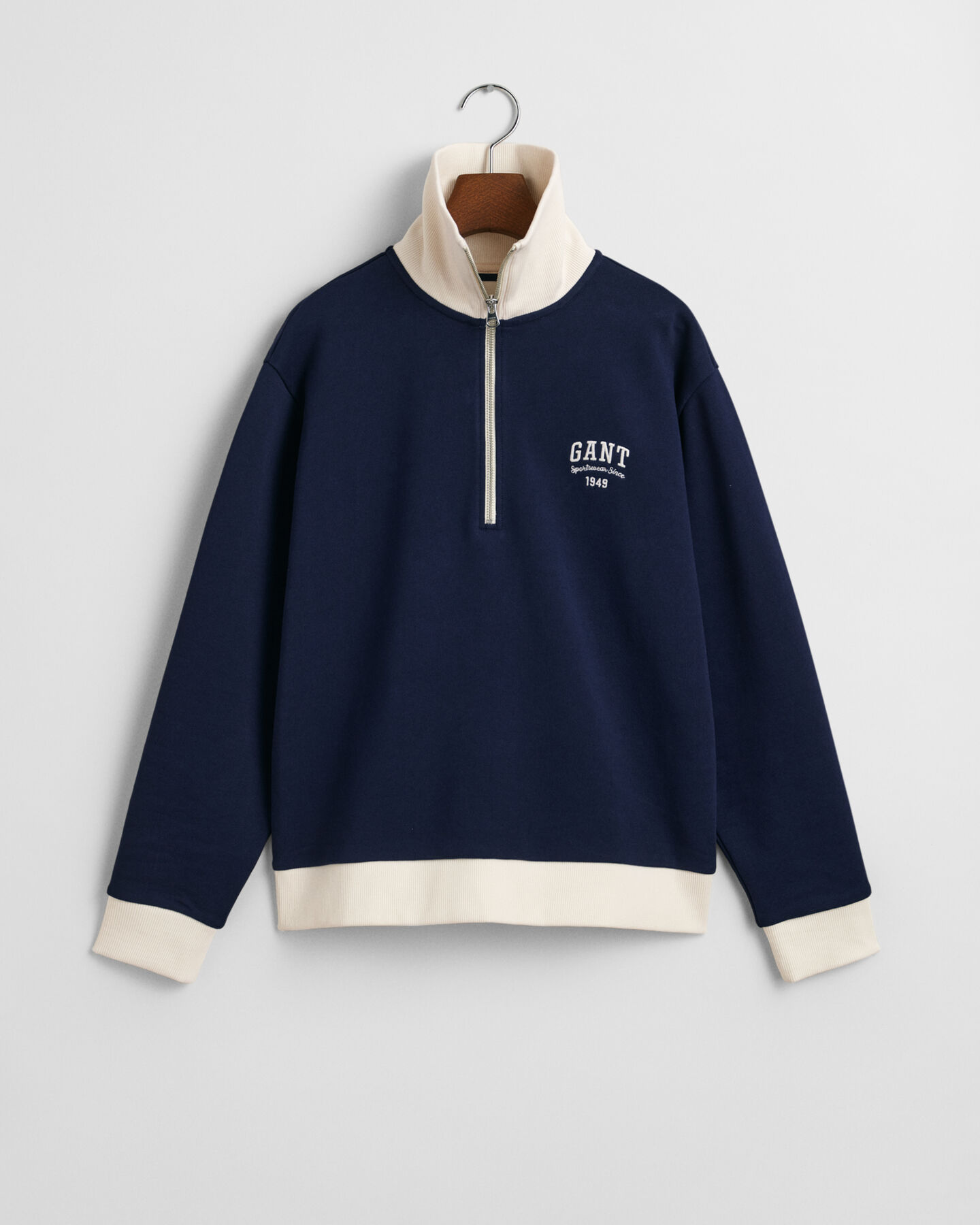 Sweatshirt med lille grafik og halv lynl&aring;s