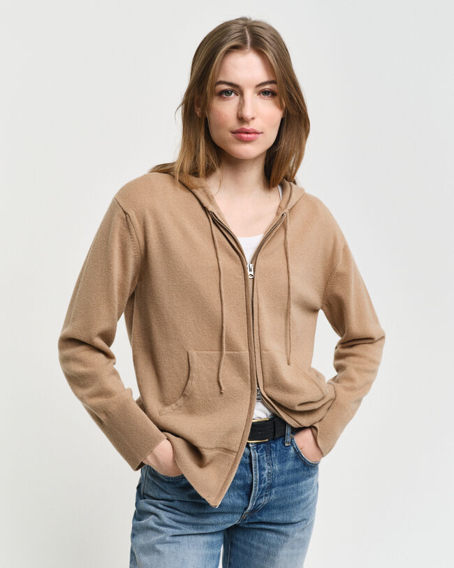 H&aelig;ttetr&oslash;je af ekstra fin lammeuld med lynl&aring;s