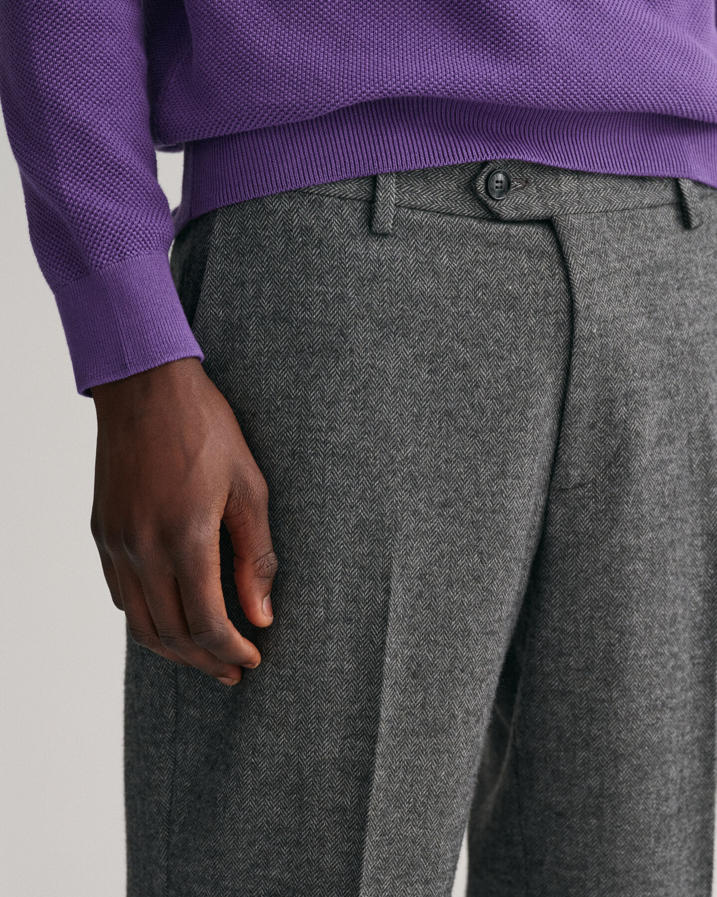 Tilspidsede sildebensmønstrede bukser