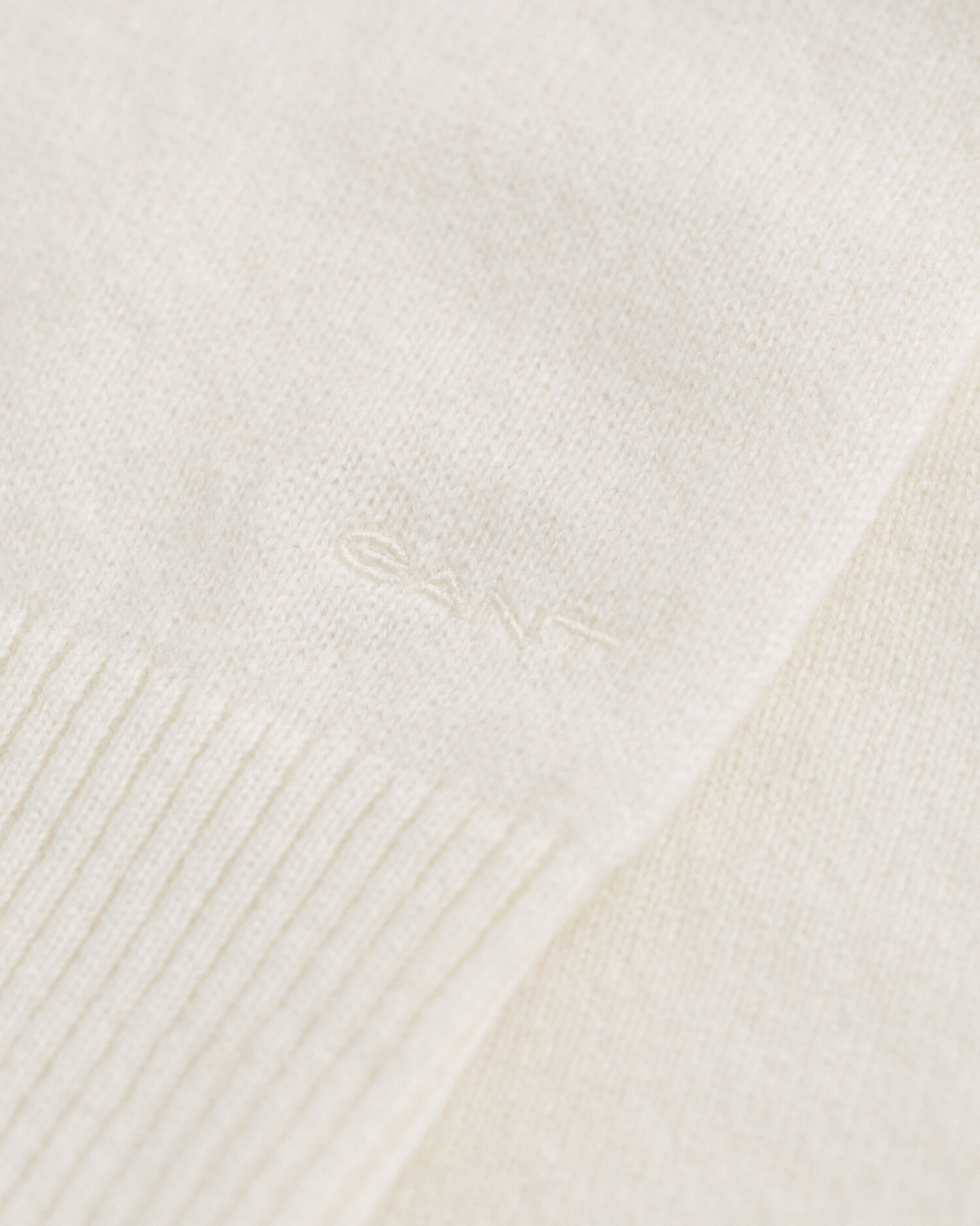 Sweater af ekstra fin lammeuld med rullekrave