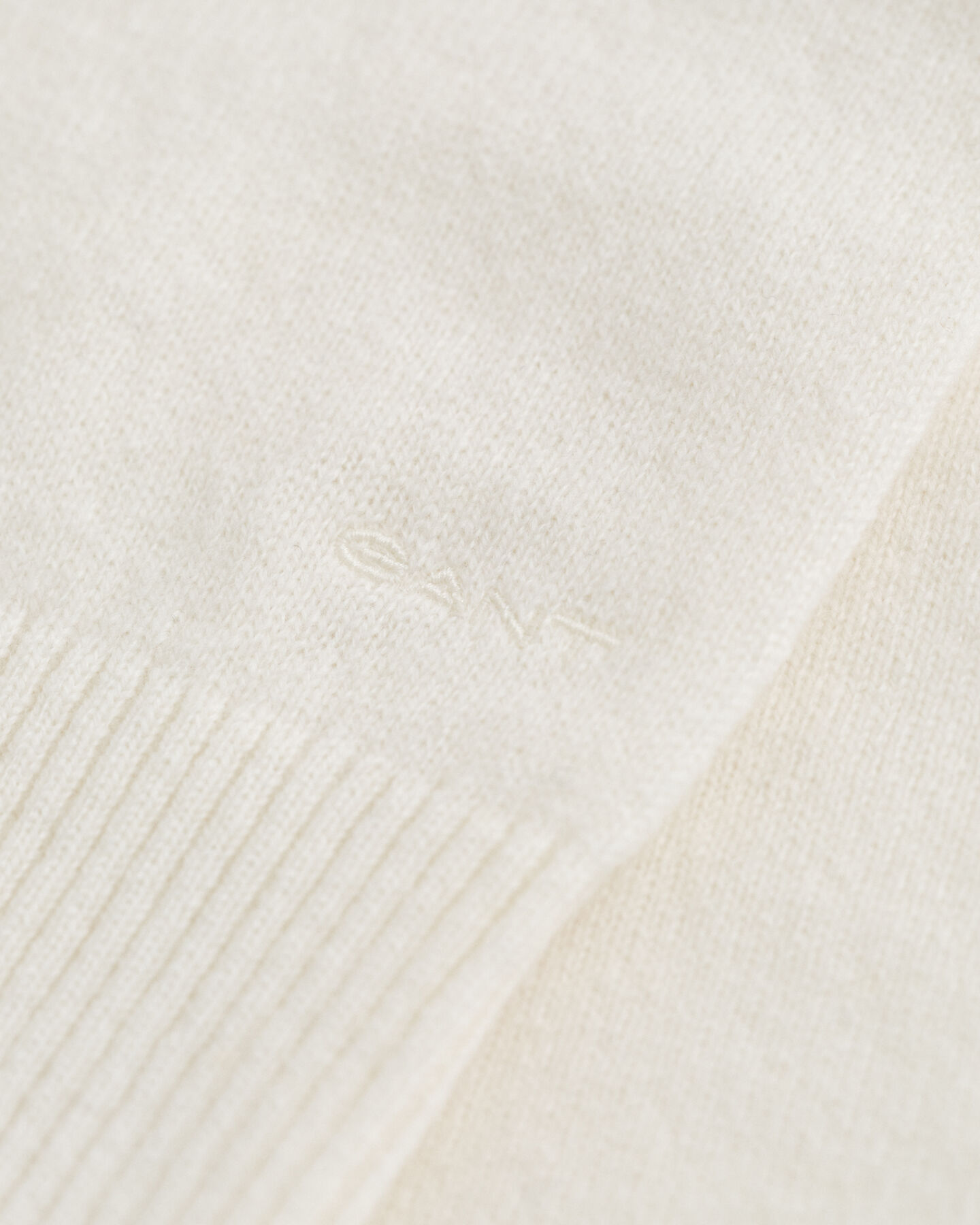 Sweater af ekstra fin lammeuld med rullekrave