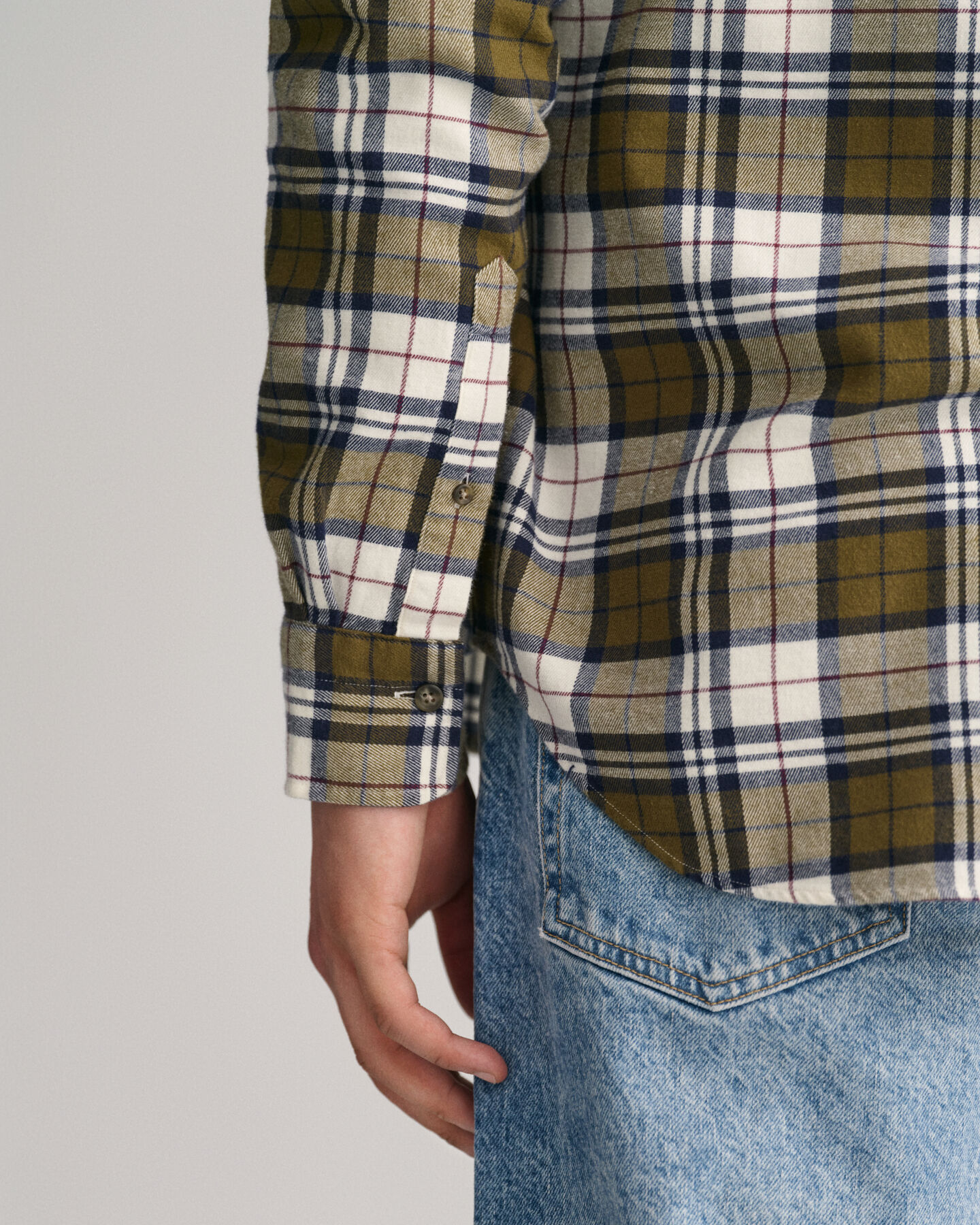 Regular fit ternet flannelskjorte