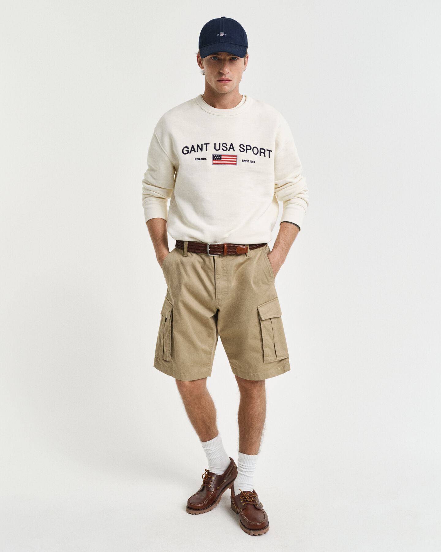Relaxed fit cargoshorts af twill