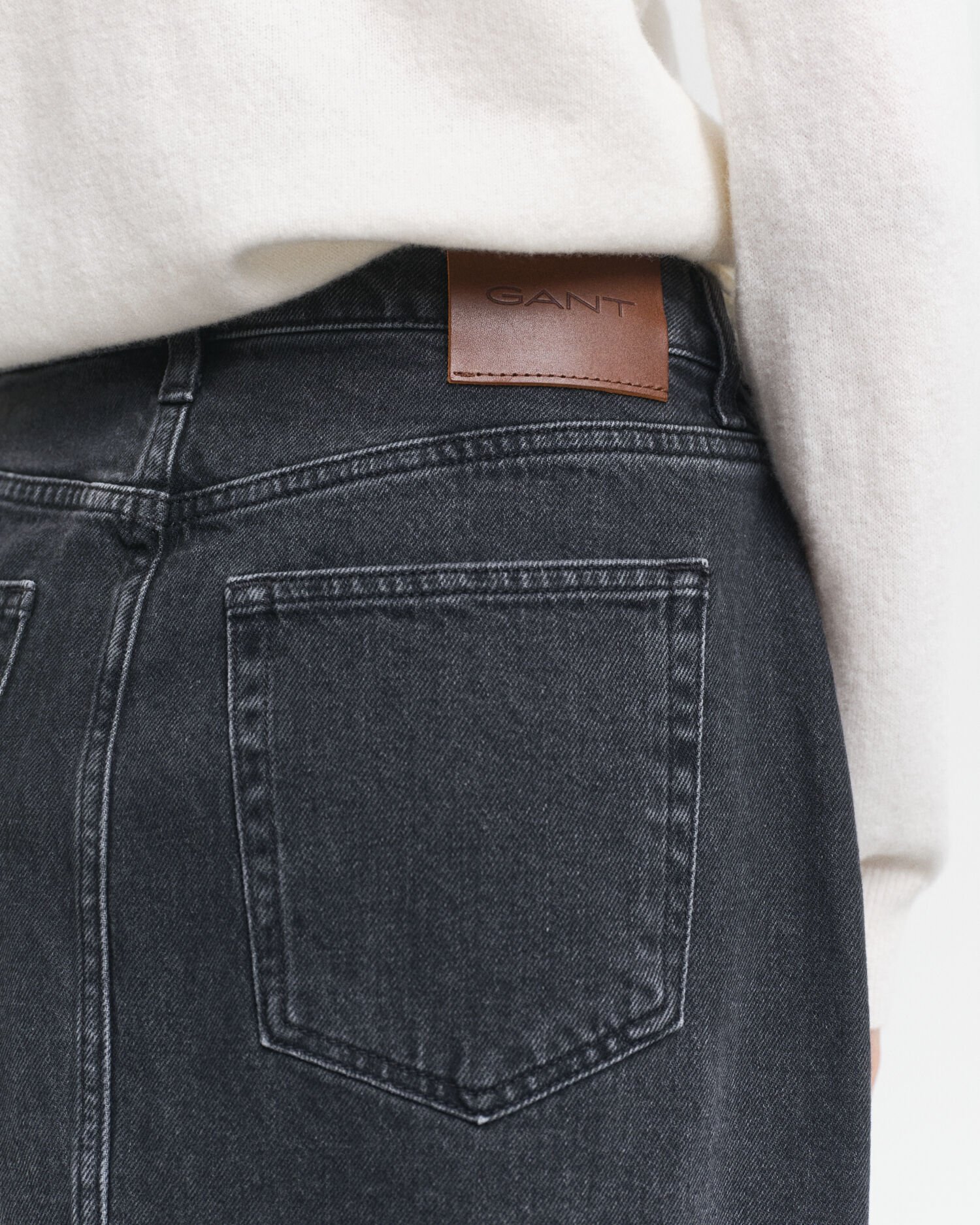 Knappet midi-nederdel i denim