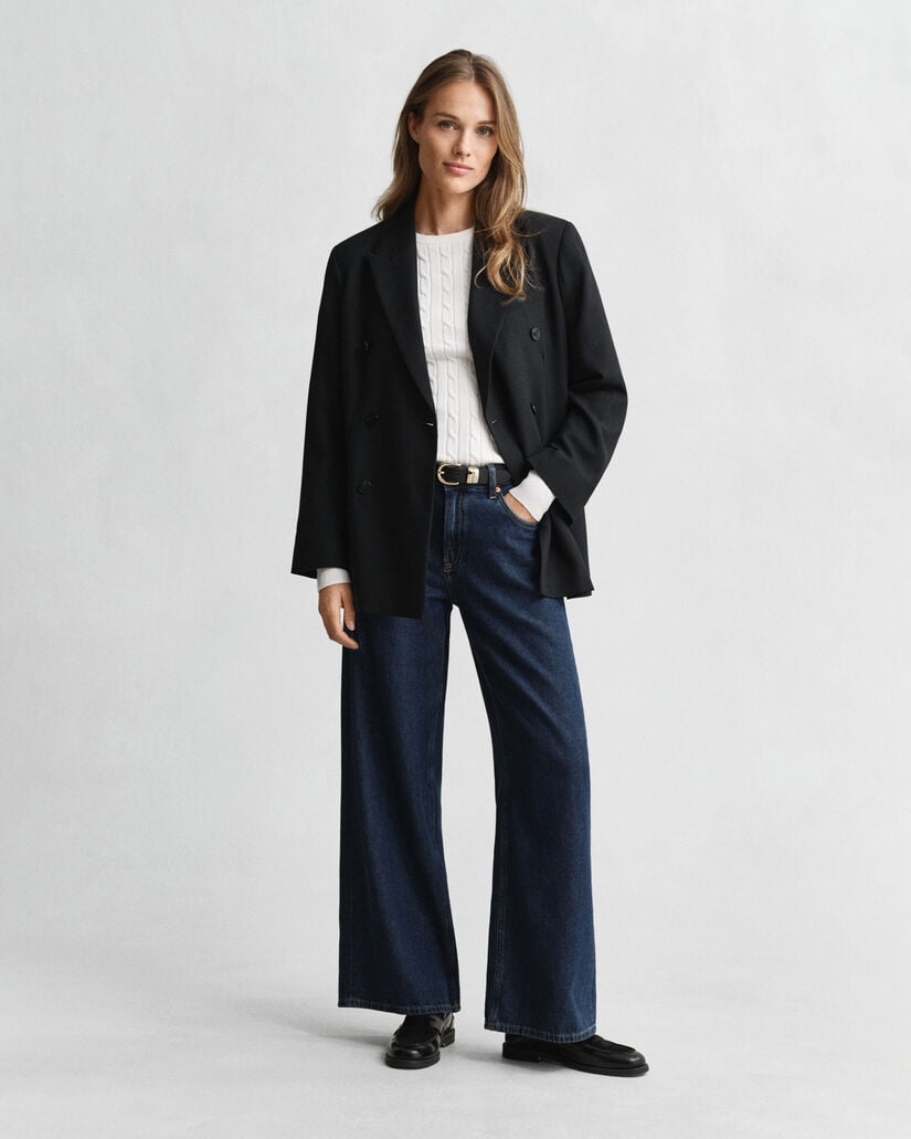 Crewneck sweater af strækbomuld med kabelstrik