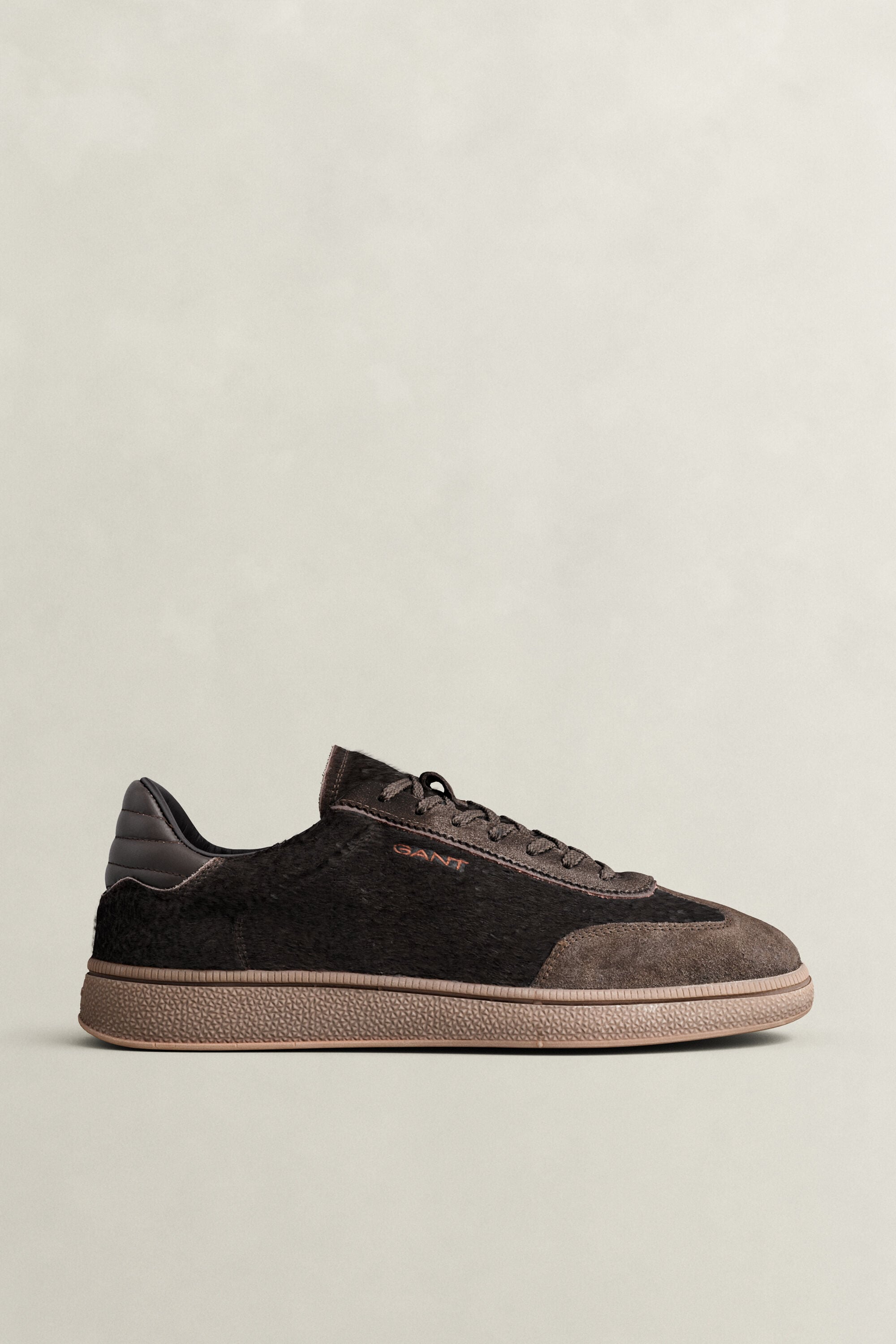 Cuzmo sneakers i nylon og ruskind