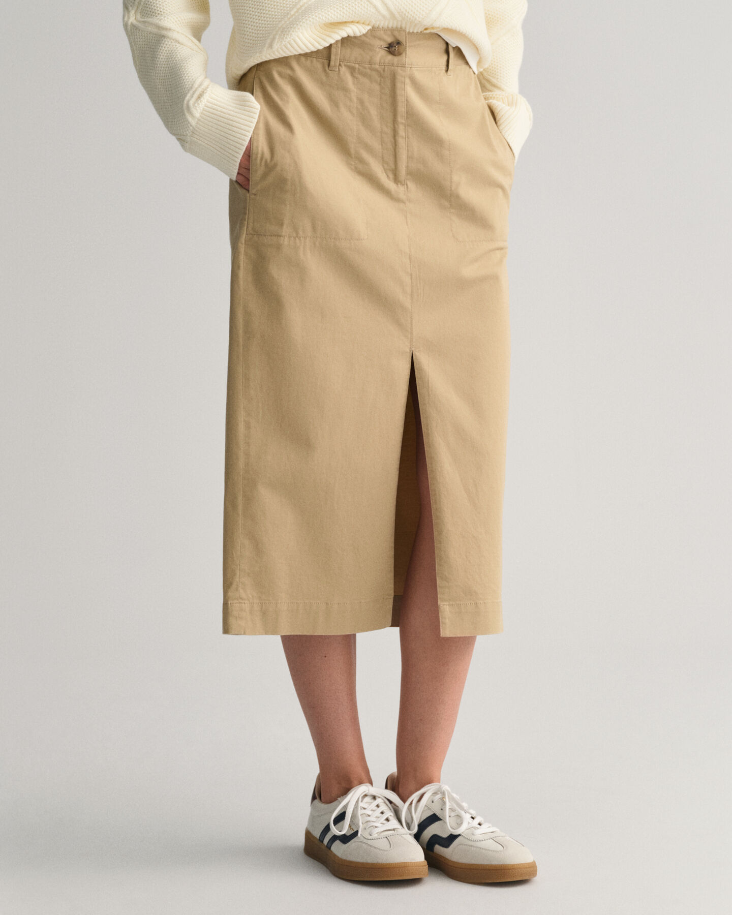 Chino-nederdel med slids