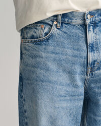 Loose fit jeans