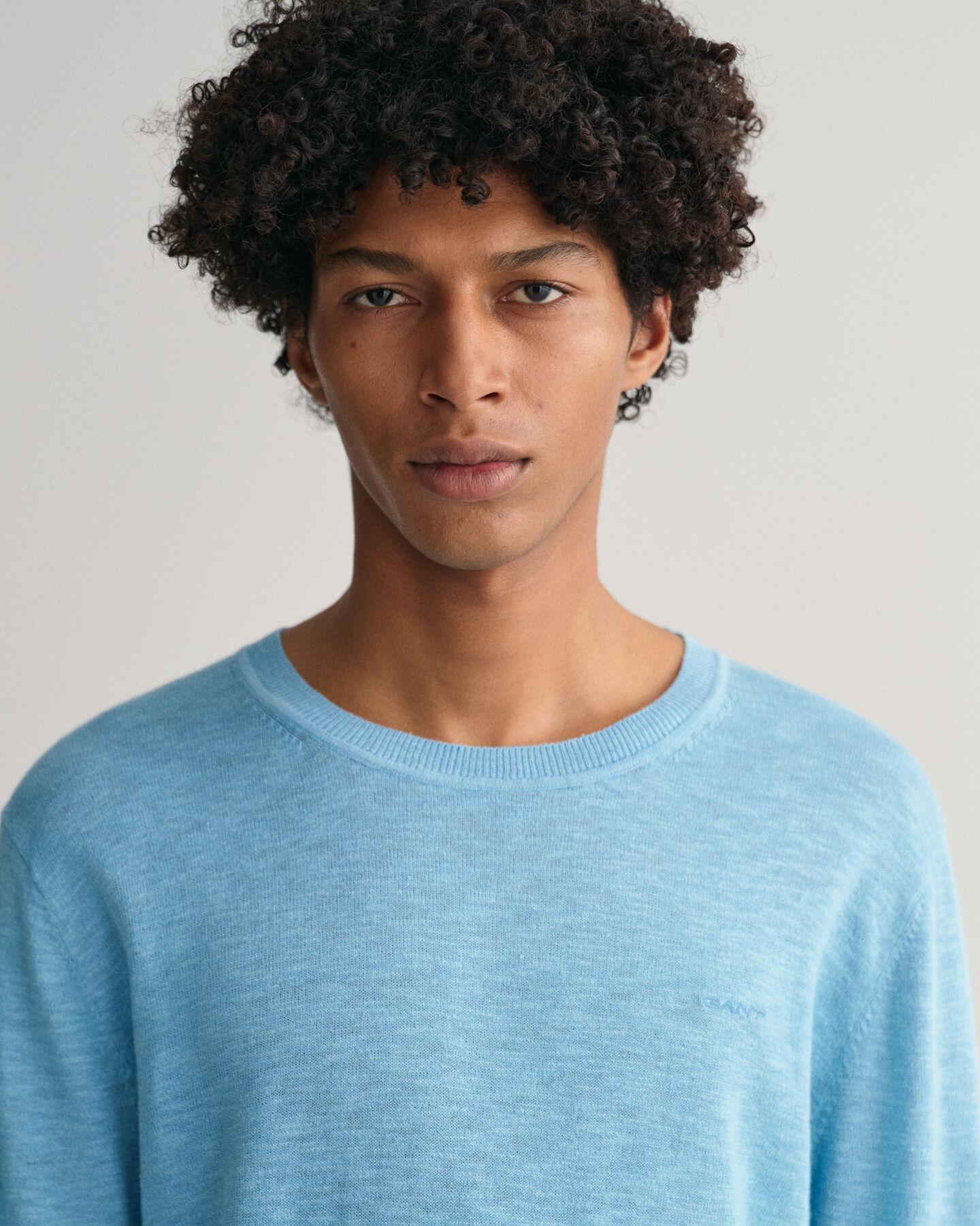 Crewneck sweater af bomuld og h&oslash;r