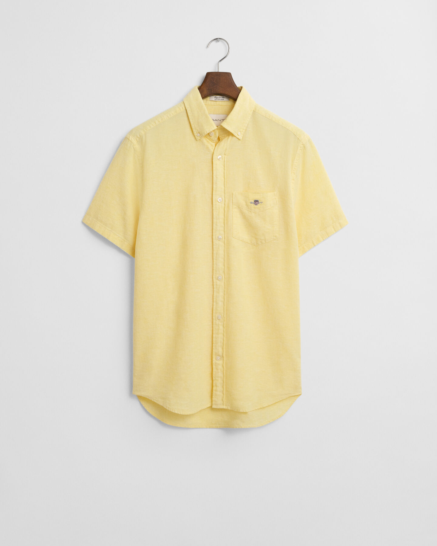 Regular fit skjorte af bomuldsh&oslash;r med korte &aelig;rmer