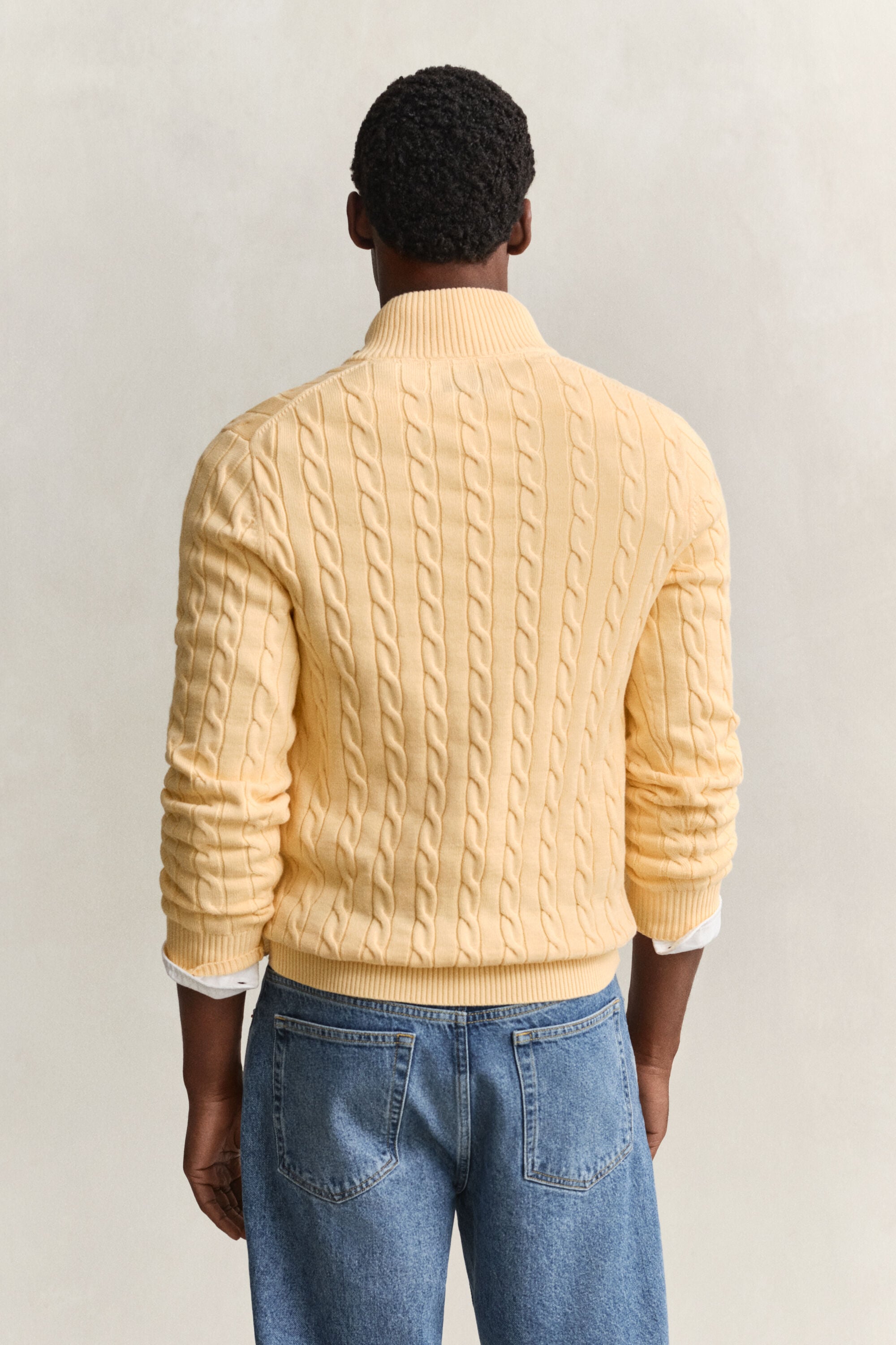Kabelstrikket sweater af bomuld med halv lynlås