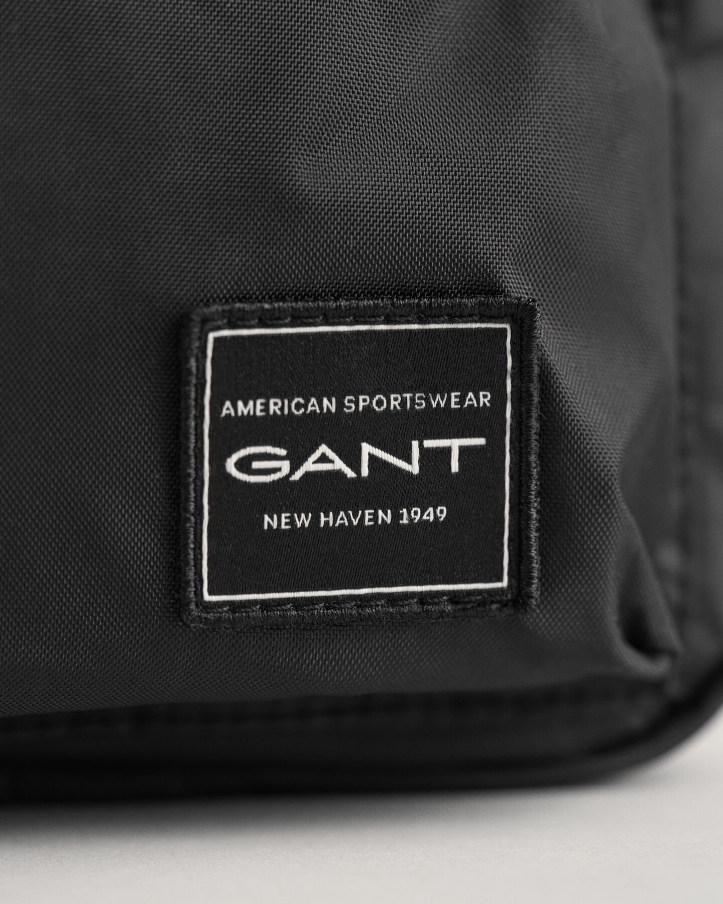 Crossbody-taske i nylon