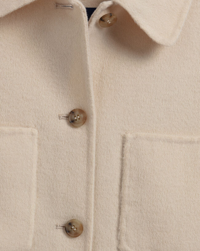 H&aring;ndsyet skjortejakke