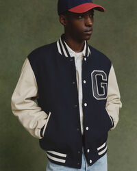 Varsity Jacket i l&aelig;derblanding