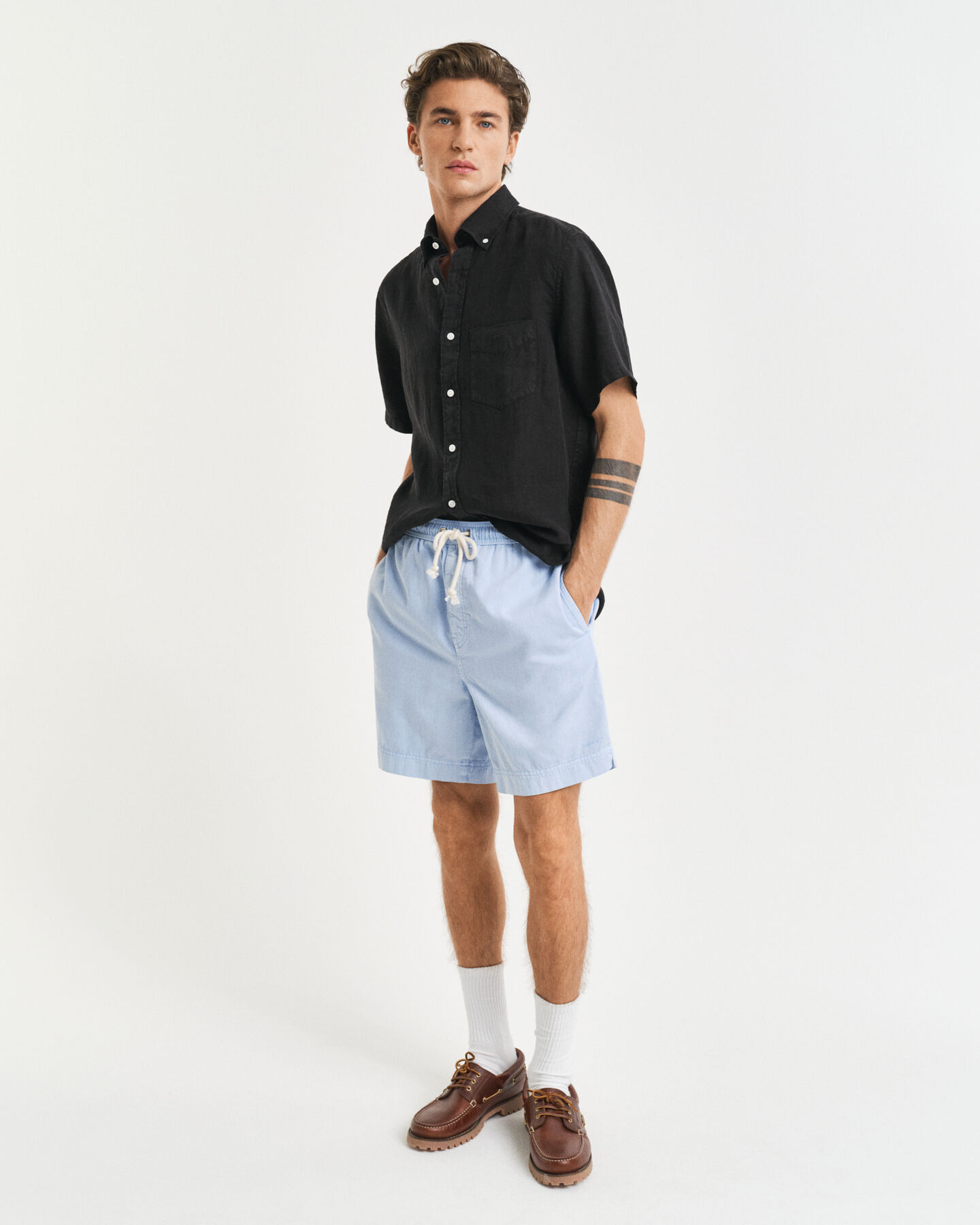 Regular fit Sunfaded shorts med løbesnor
