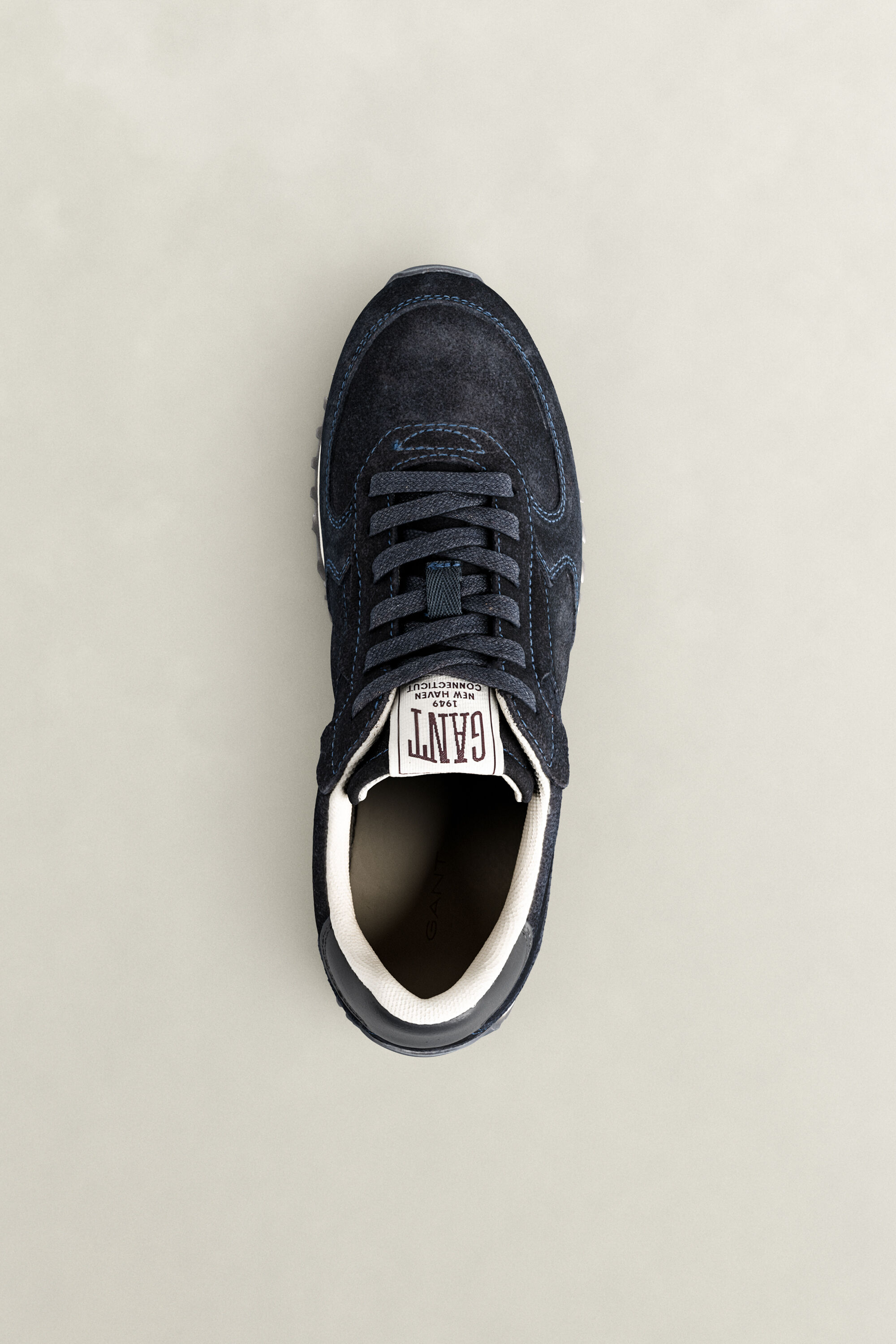 Beja sneakers i ruskind